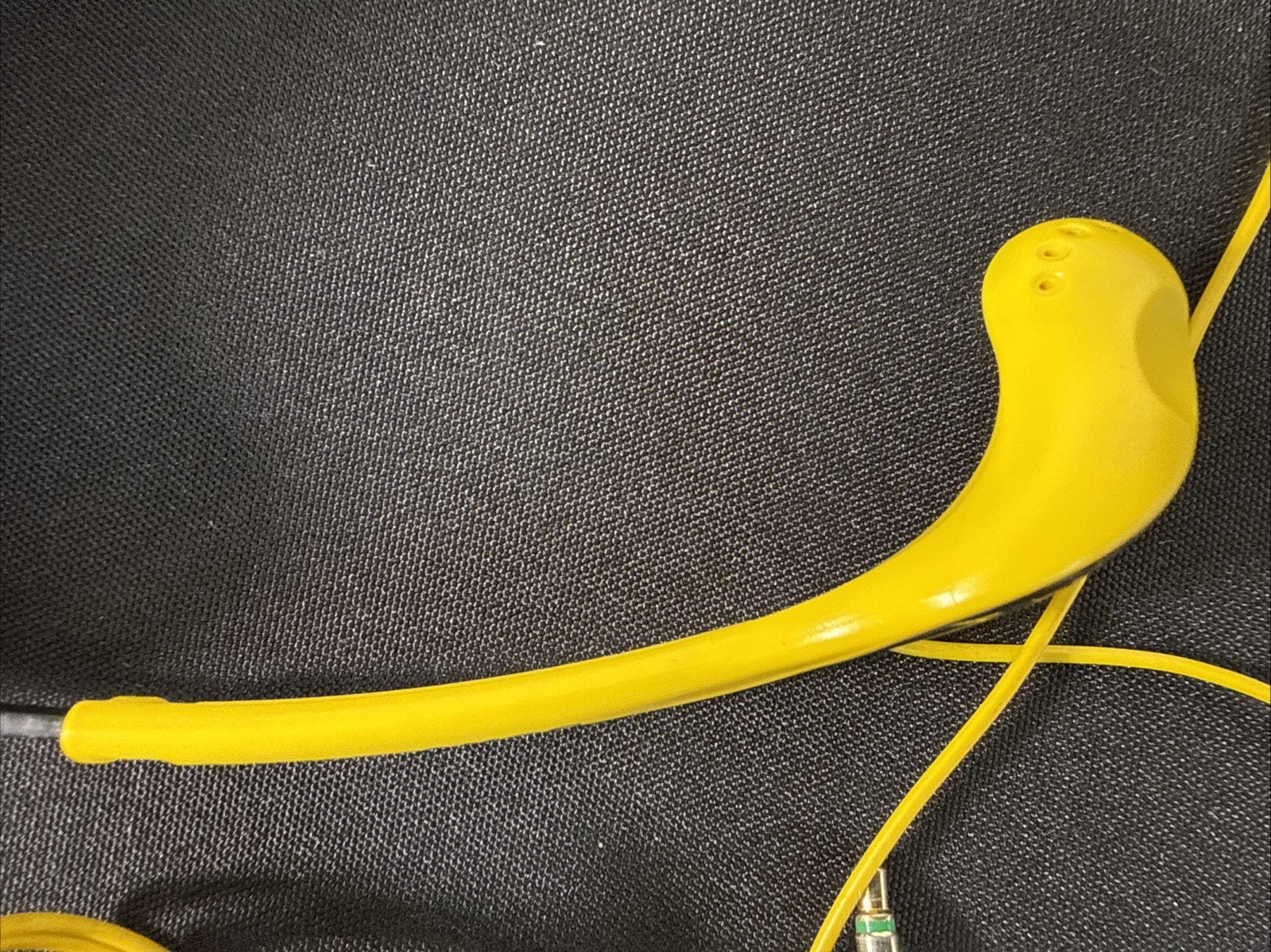 SONY MDR-W014 Yellow Sports Walkman Stereo Headphones 3.5mm Jack