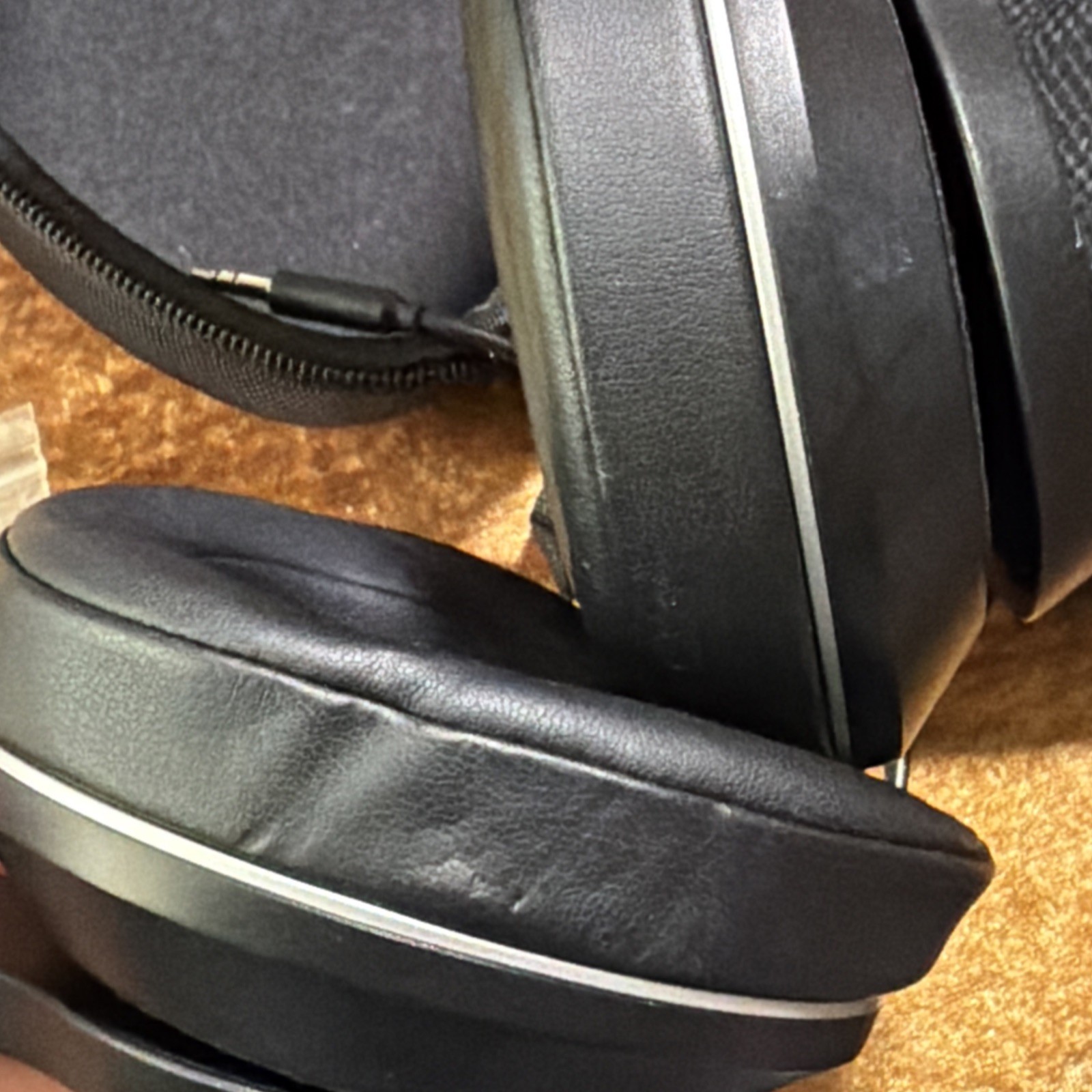 Vankyo Over-Ear Headphones Black with Zipper Carrying Case and Audio Cable
