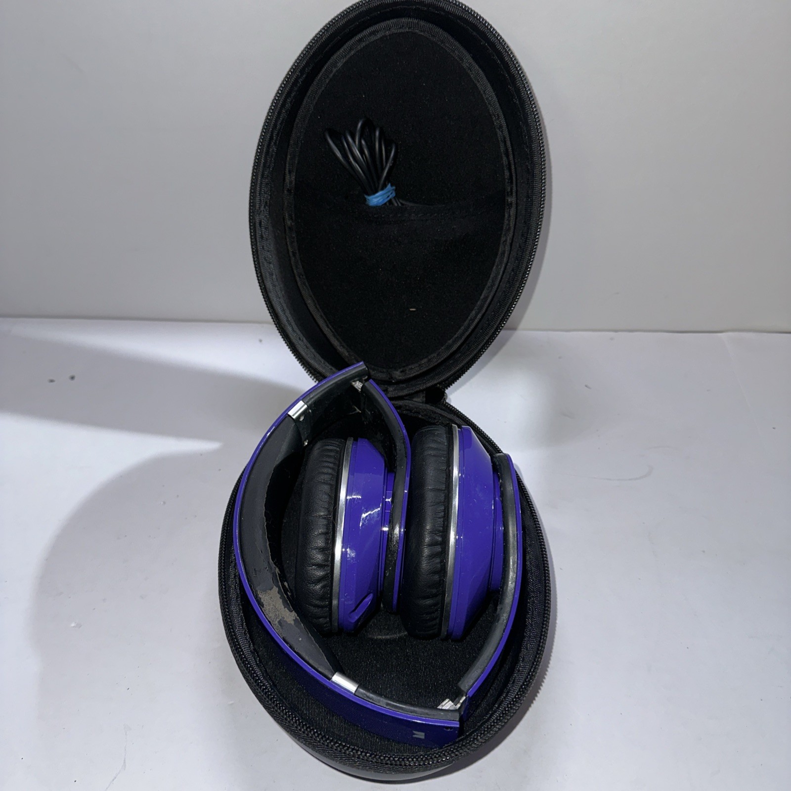 Beats by Dr. Dre Original Studio Wired Noise Cancellation – See description