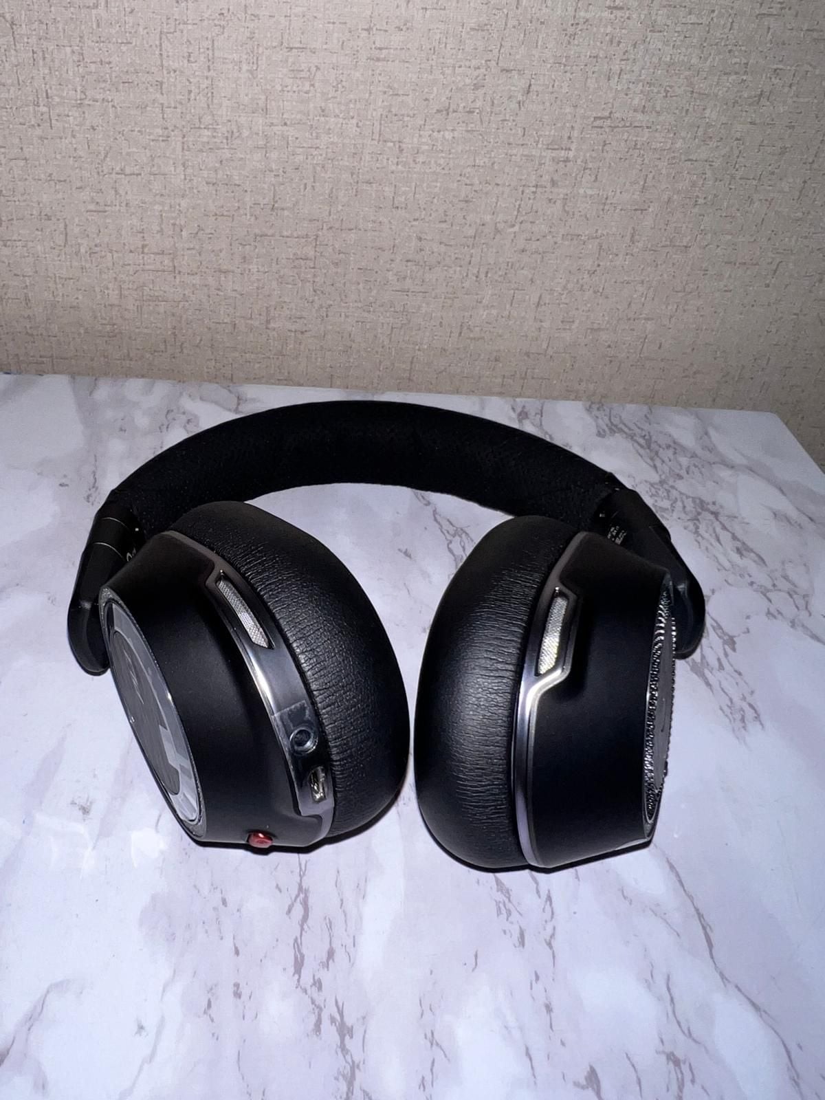 Plantronics BackBeat Pro 2 Wireless Noise Cancelling Headphones
