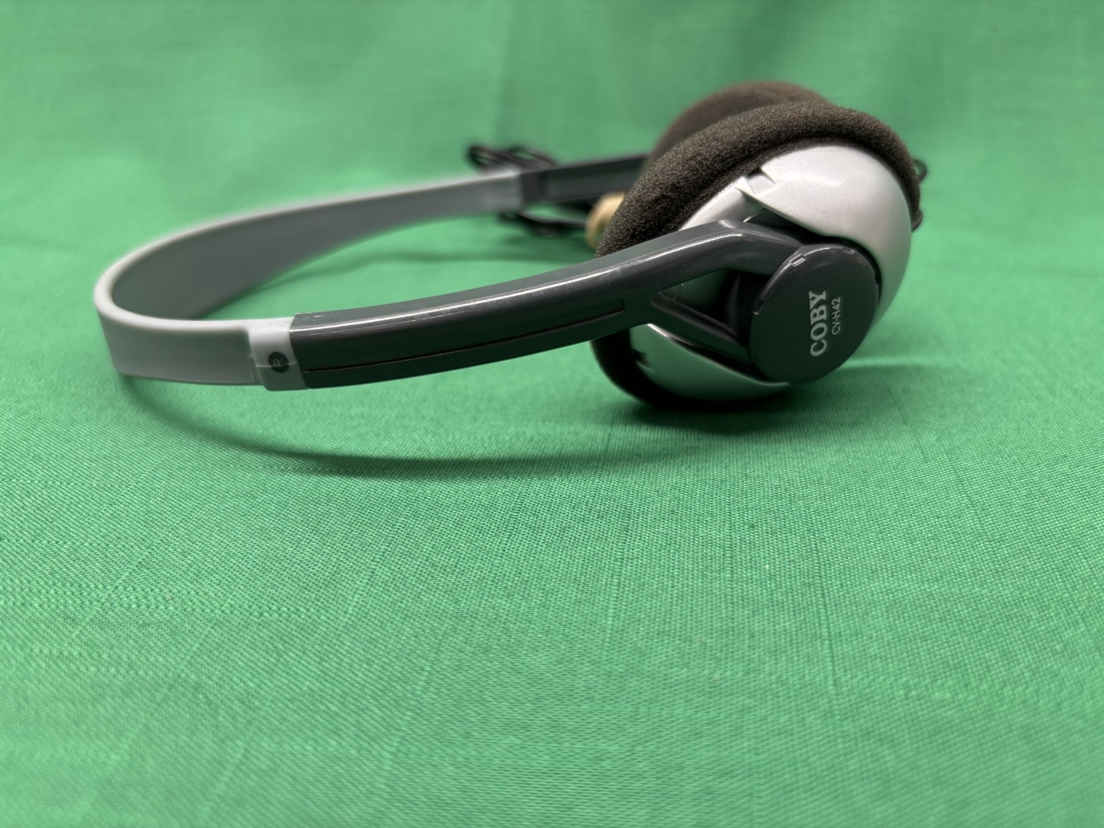 VTG Coby CV-H42 Wired Lightweight On-Ear Headphones W/3.5mm Jack, Silver (11H)