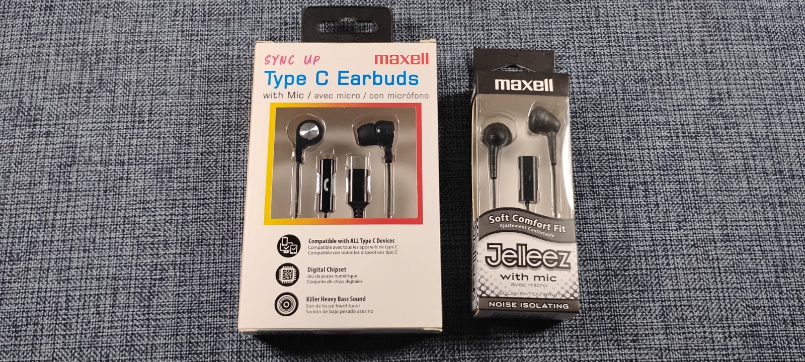 Maxell – Sync Up Type – C Earbuds With Mic. + Jelleez (Black) Lot