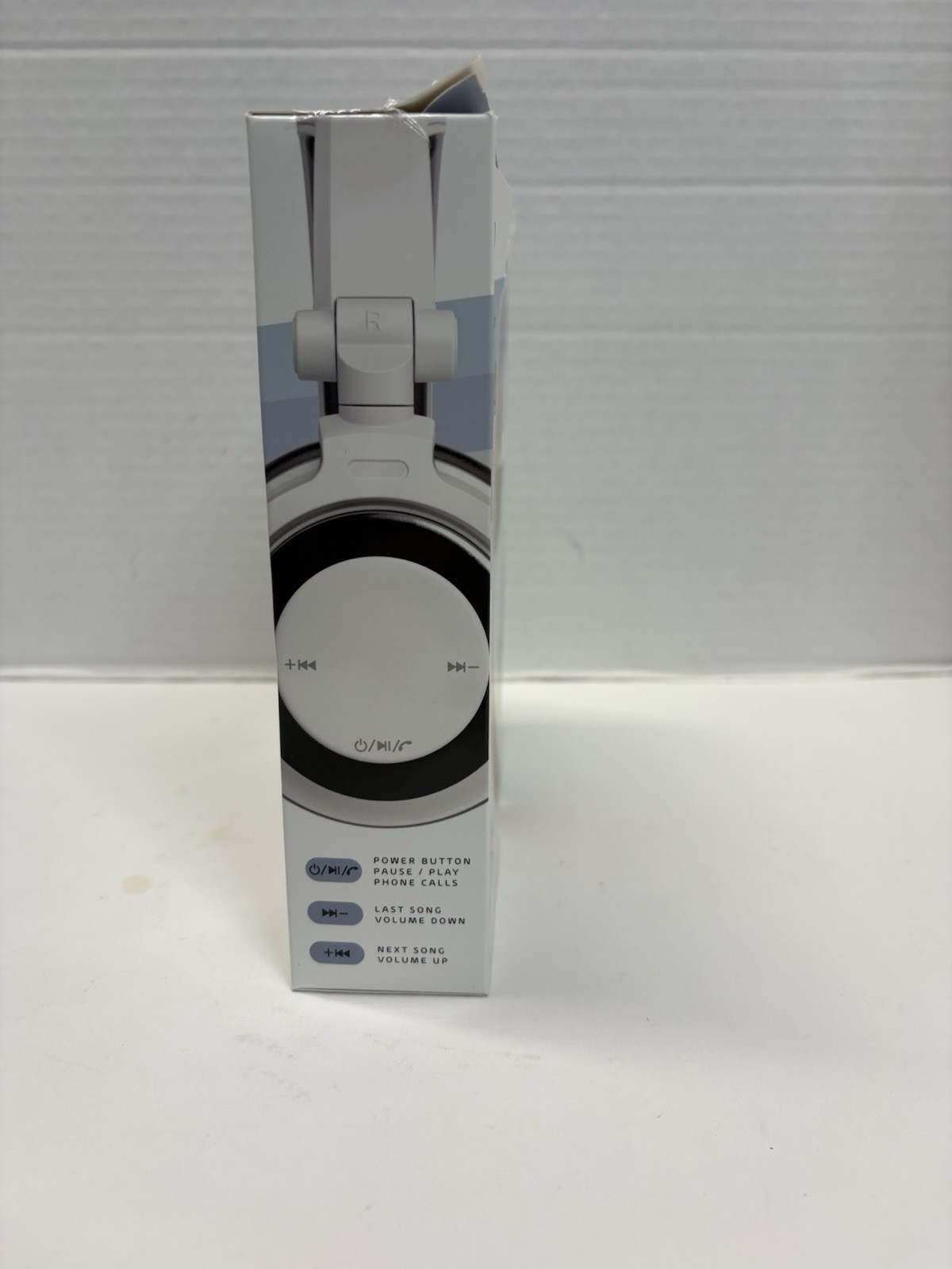 Art+Sound Panda LED Light Up Wireless Headphones Microphone Bluetooth NEW