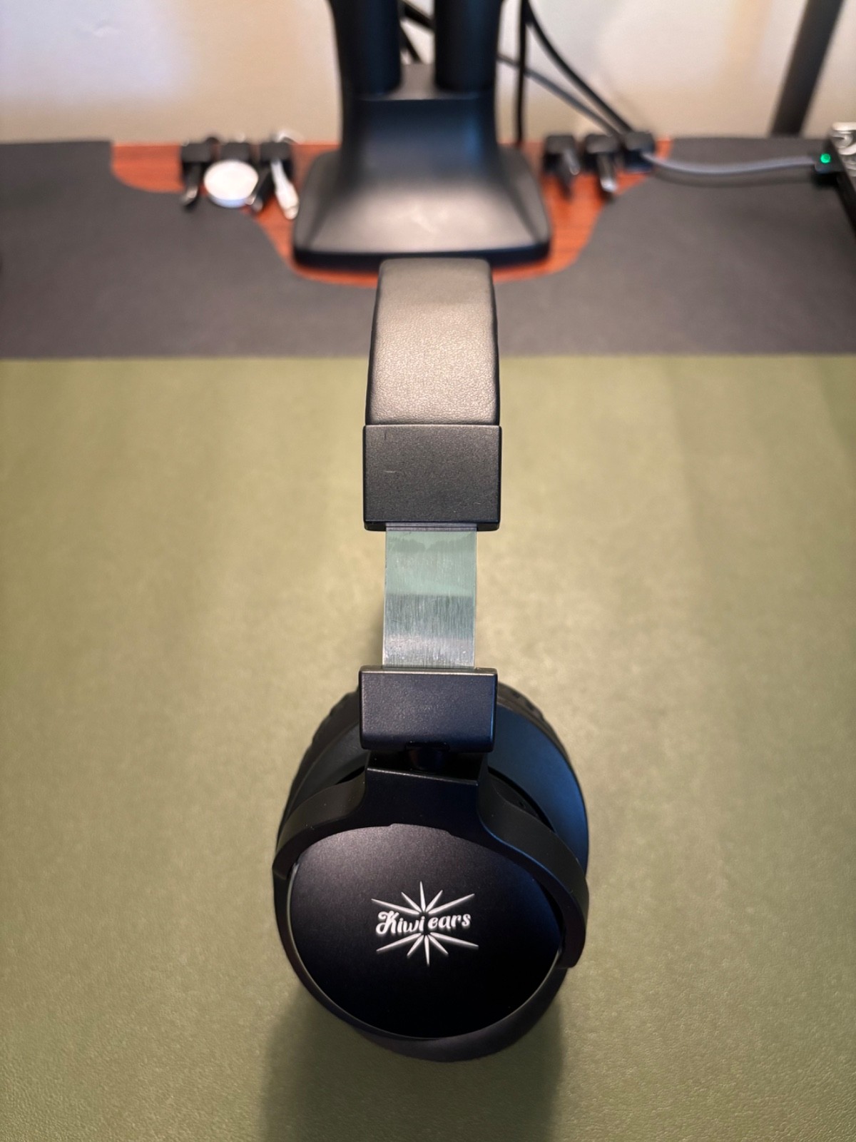 Linsoul Kiwi Ears Division Over Ear 40mm Dynamic Driver Monitoring Headphone