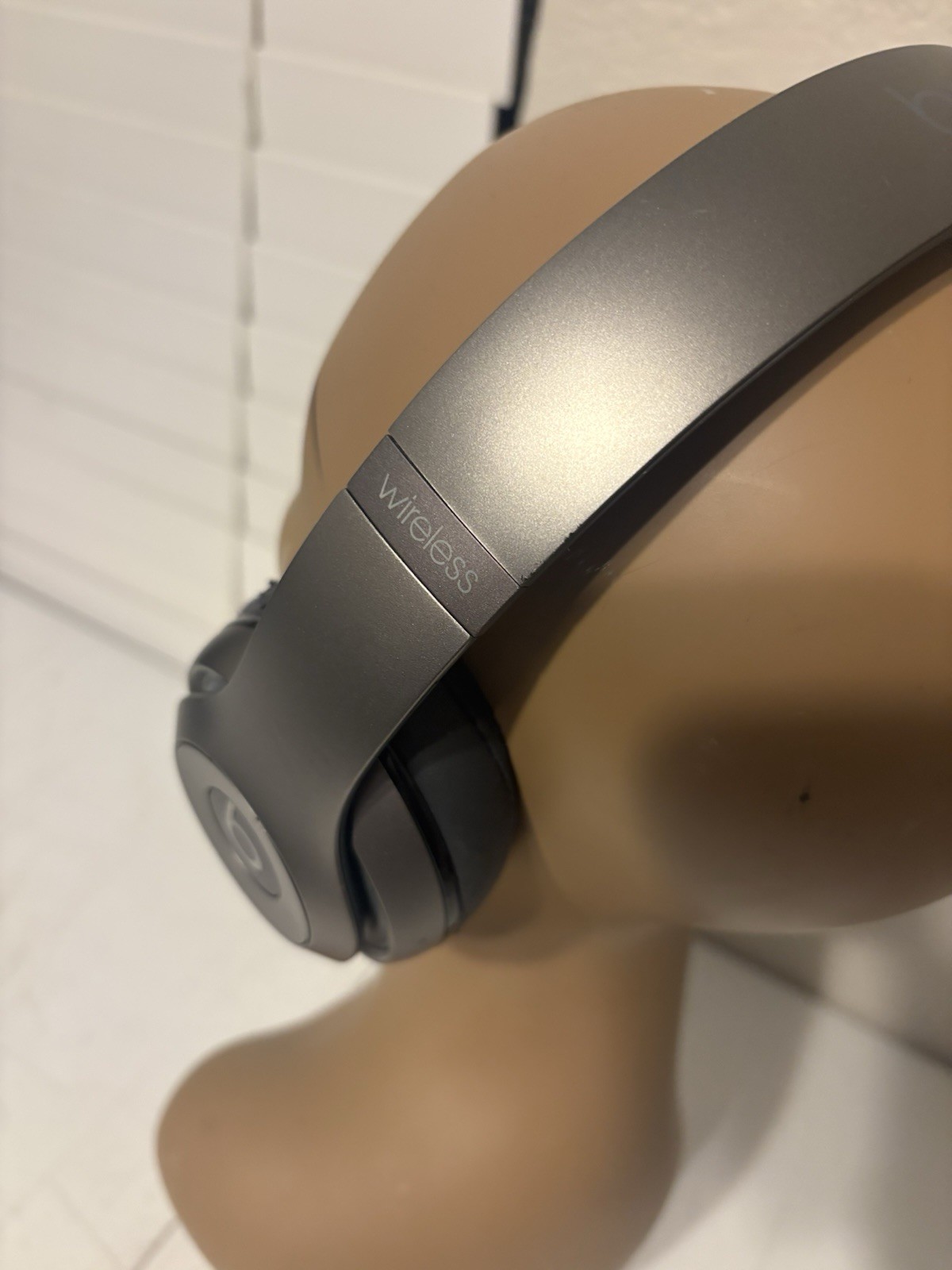Beats by Dr. Dre Studio Wireless Over the Ear Headphones – Titanium