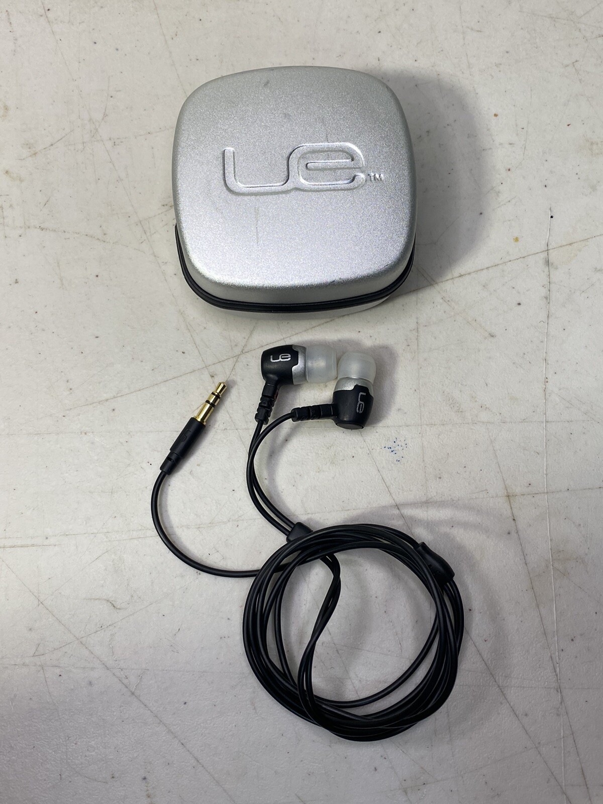 Used Ultimate Ear In-Ear Headphones with Case Great Sound!