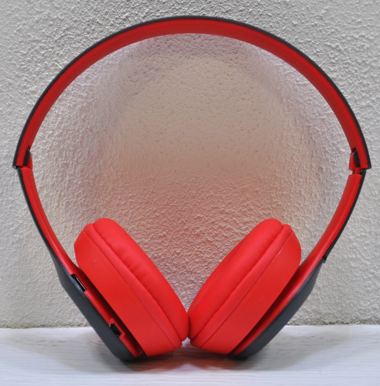 P47 5.0+EDR Wireless Bluetooth Foldable Headphones – Red NEW IN BOX
