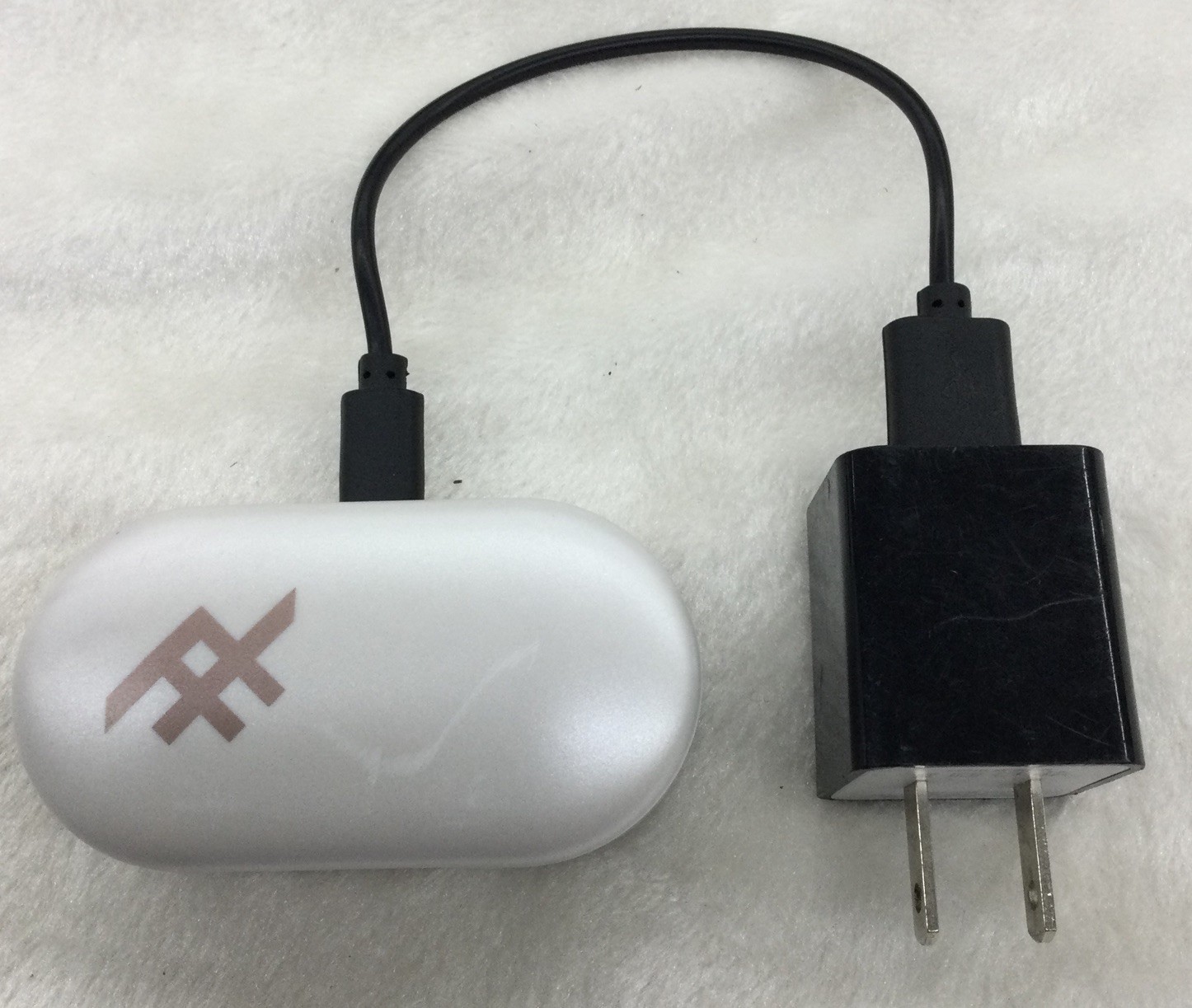 IFROGZ Airtime Sport Bluetooth Earphones w/Case, Cord, Preowned