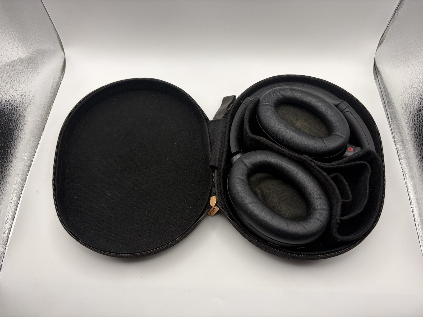 Sony WH-1000XM4 Black Wireless Noise Cancelling Over-the-Ear Headphones + Case