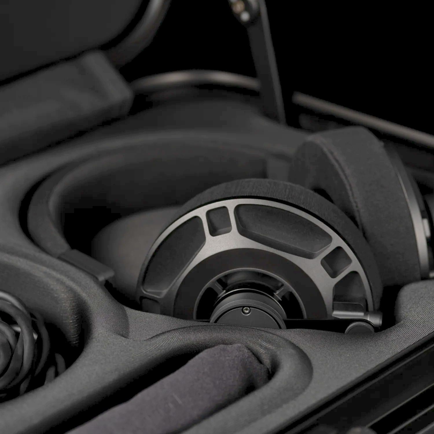 FINAL Audio D7000 Audiophile Magnetic Planar Hi-Res Headphones w. Case open box