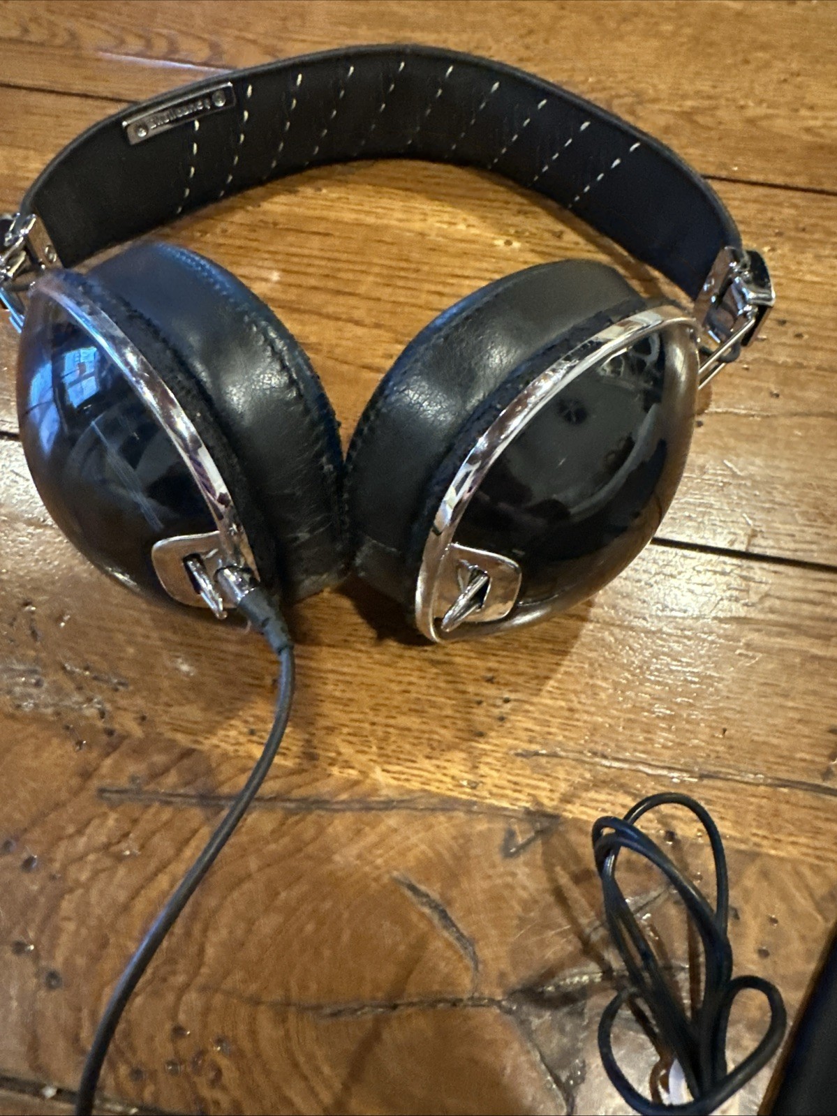 Skullcandy Roc Nation Aviator Chrome Black Over the Ear Wired Headphones Tested