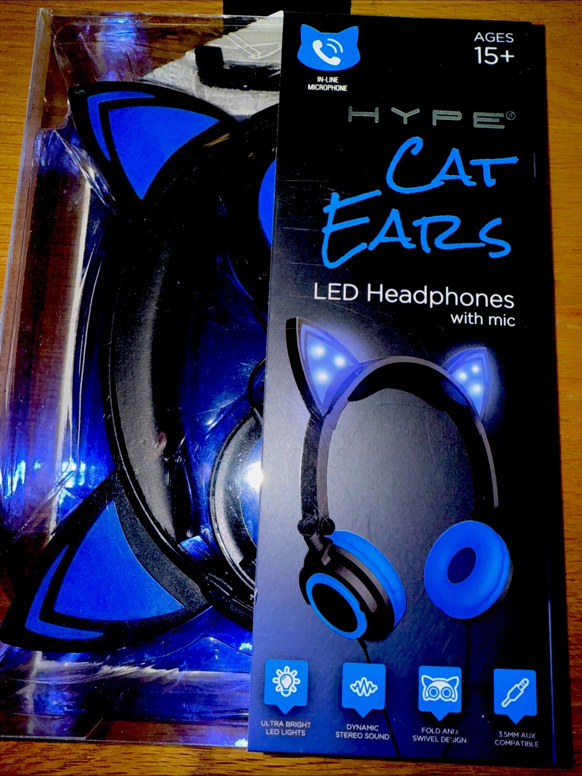 Hype Cat Ears LED Blue Light Headphones With Microphone in Line
