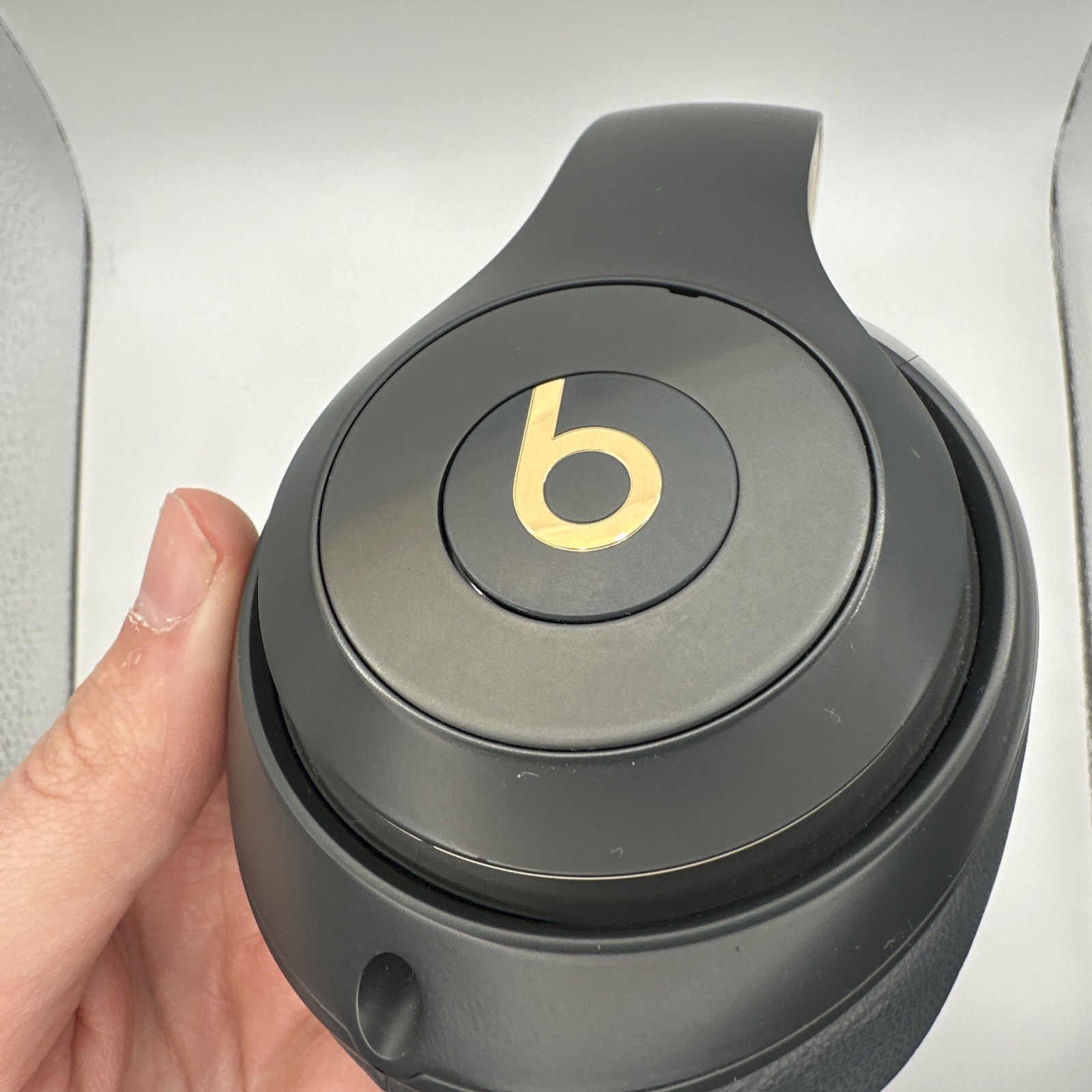 Beats by Dr. Dre Studio3 Bluetooth On Ear Wireless Headphones – Shadow Gray