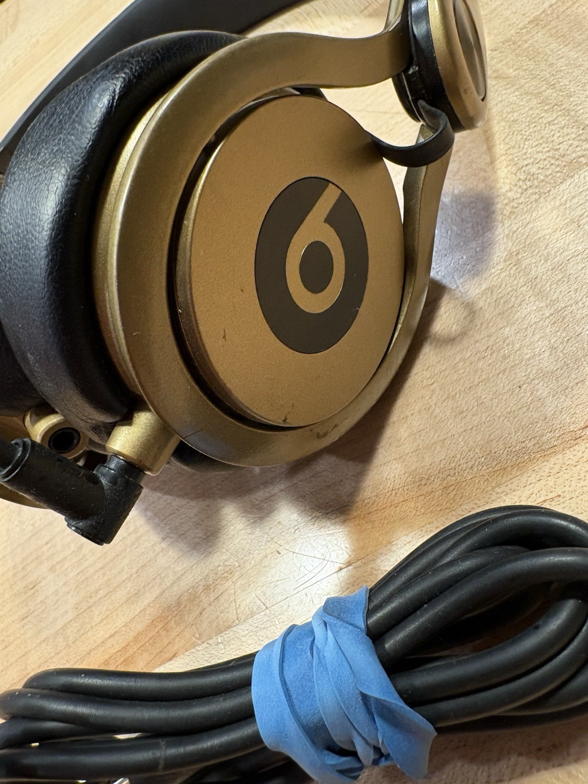 Beats by Dr. Dre Mixr On-Ear DJ Headphones Gold Limited Edition / David Guetta