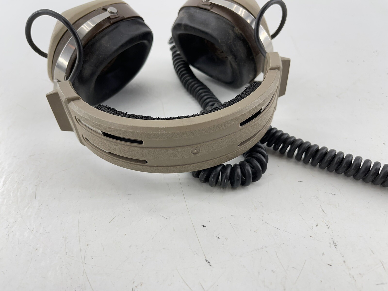Vintage Radio Shack Realistic PRO 20 Headband Over Ear Headphones