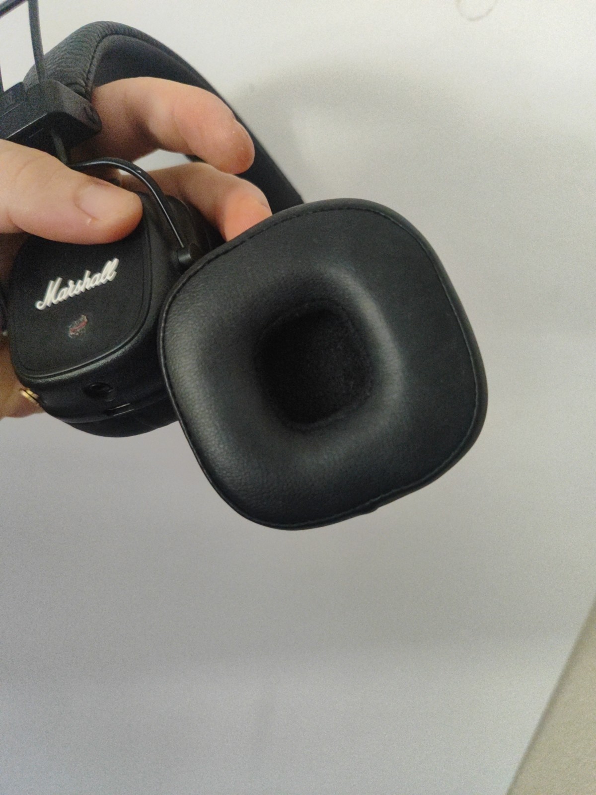Marshall Major IV 80+ Hours Playtime,Wireless Earphones Black