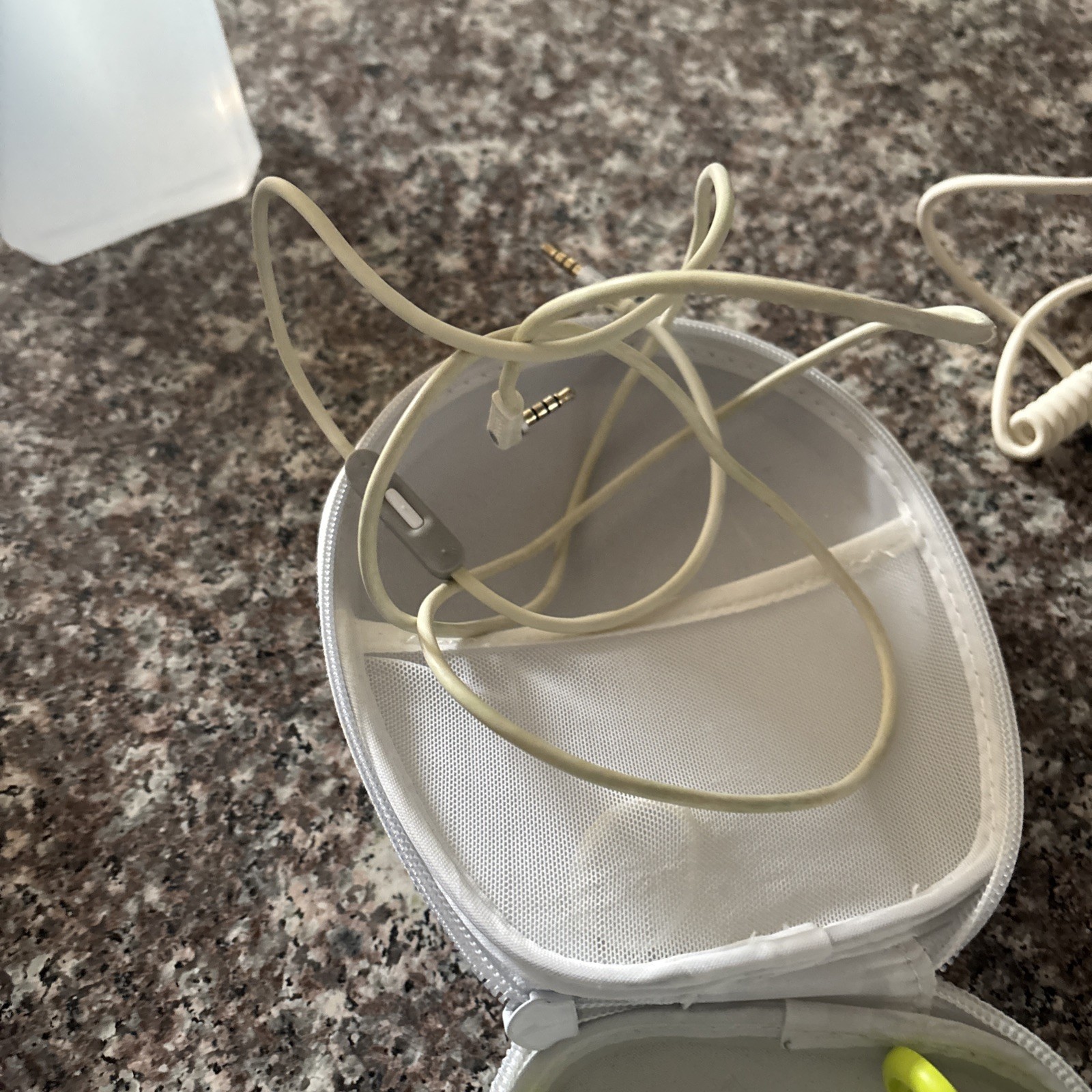 Beats ‘Mixr’ Wired Neon Green Limited Edition David Guetta DJ Headphones