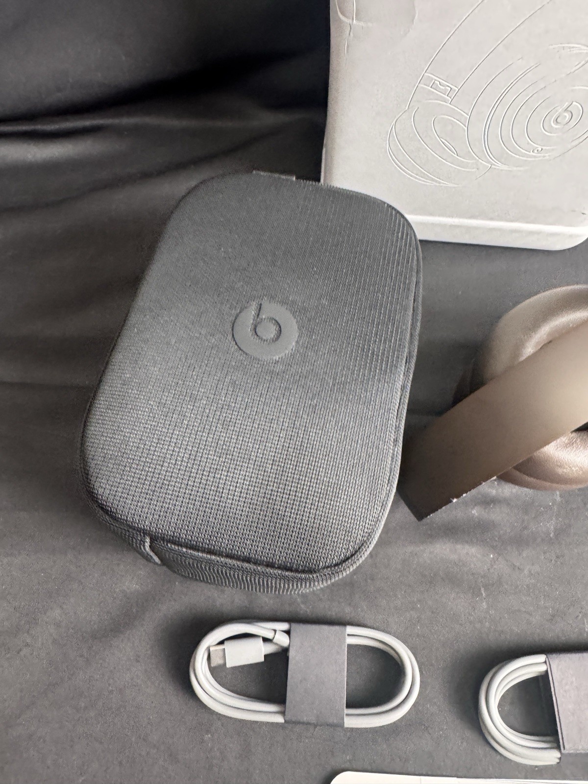 Beats Studio Pro Wireless Bluetooth Noise Cancelling Headphones Deep Brown READ