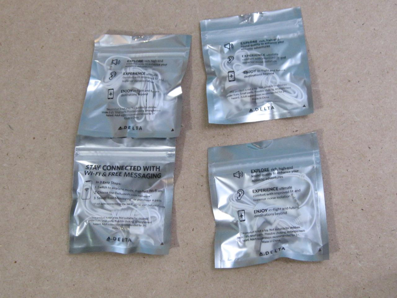 LOT 4 NIP Delta Airlines STUDIO PLUG IN TUNE OUT Earbuds Brand NEW Seal package