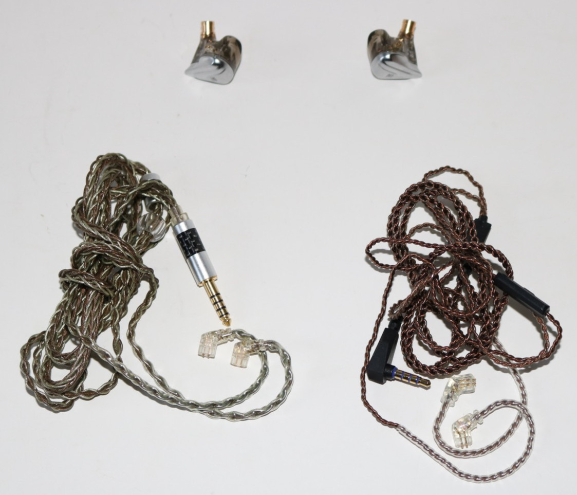 KZ ZSX In-Ear Monitors IEMs Earbuds w/ Cables READ DESCRIPTION (Silver) Used