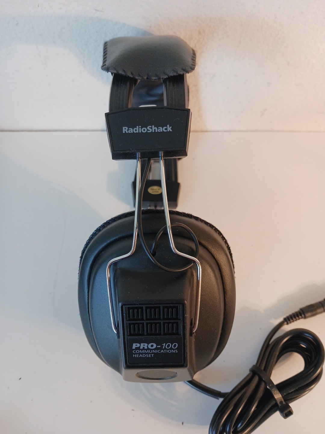 Radio Shack Pro-100 Communications Headset Model 20-282 (Never-used)
