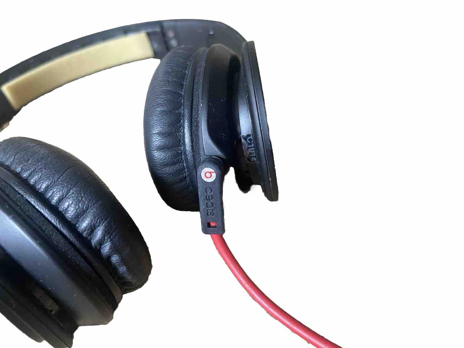 Beats By Dr. Dre Black & Silver Solo HD Wired Headphones Tested w/ Cord and Case