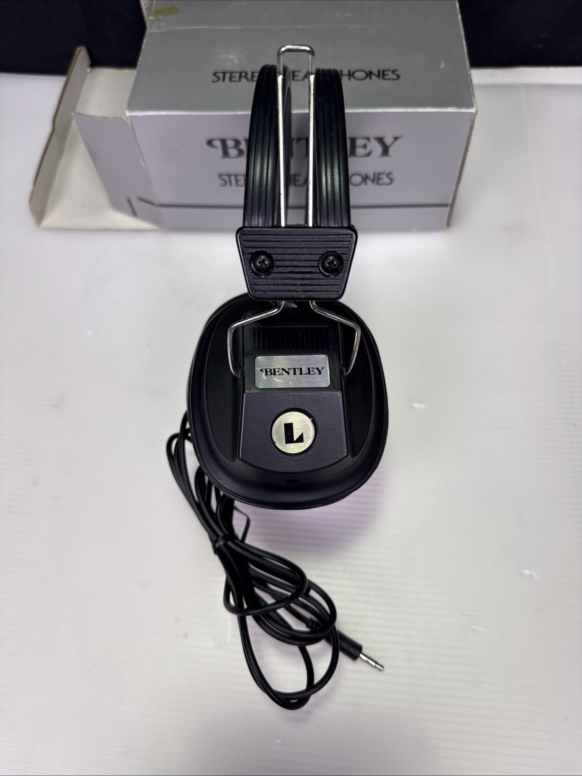 Vintage 80s Bentley Wired Headband Stereo Headphones Black Over the Ear