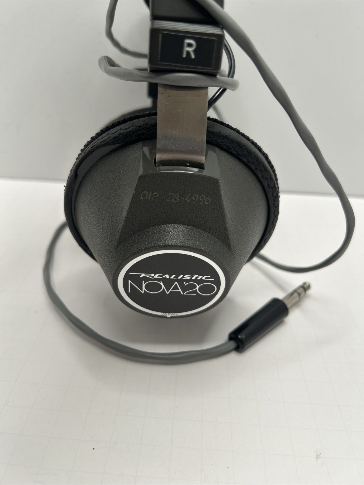Vintage Realistic Nova 20 Headphones 35mm Jack radio shack(works)