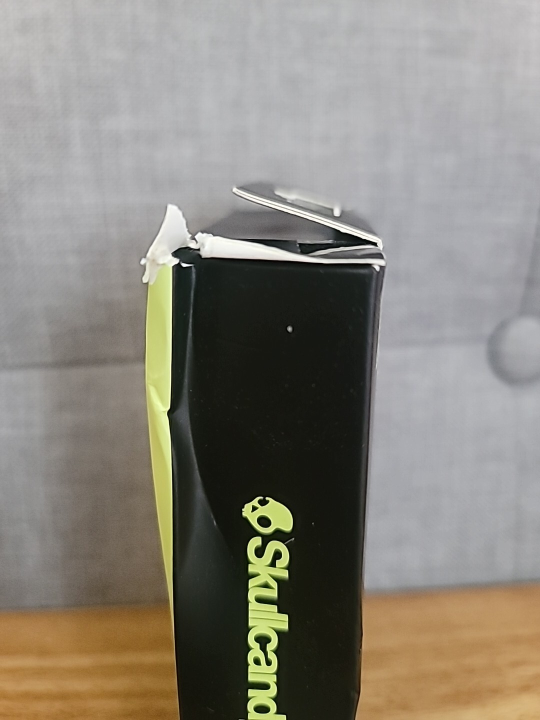 Skullcandy S2TAW-Q740 Smokin’ Buds XT Wireless Bluetooth Earbuds