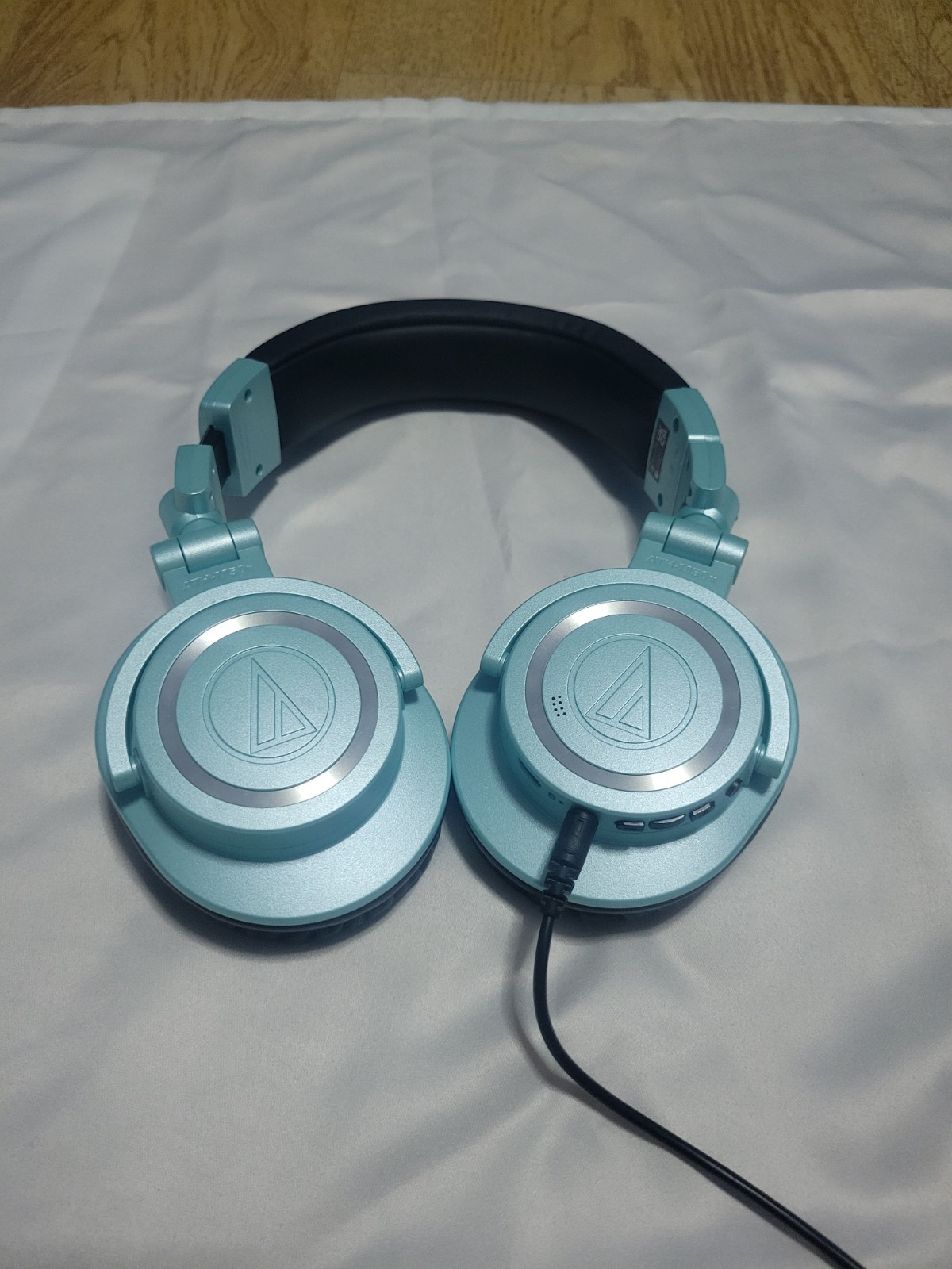 ✨️Audio-Technica Headphones✨️BLUETOOTH Ice Blue