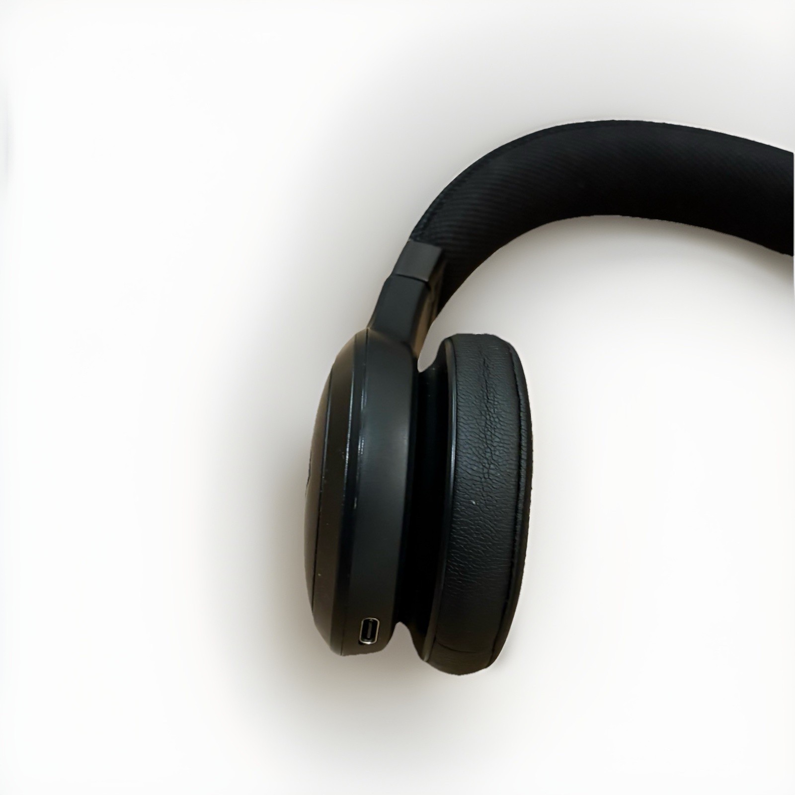 JBL Live 460NC Black Headphones