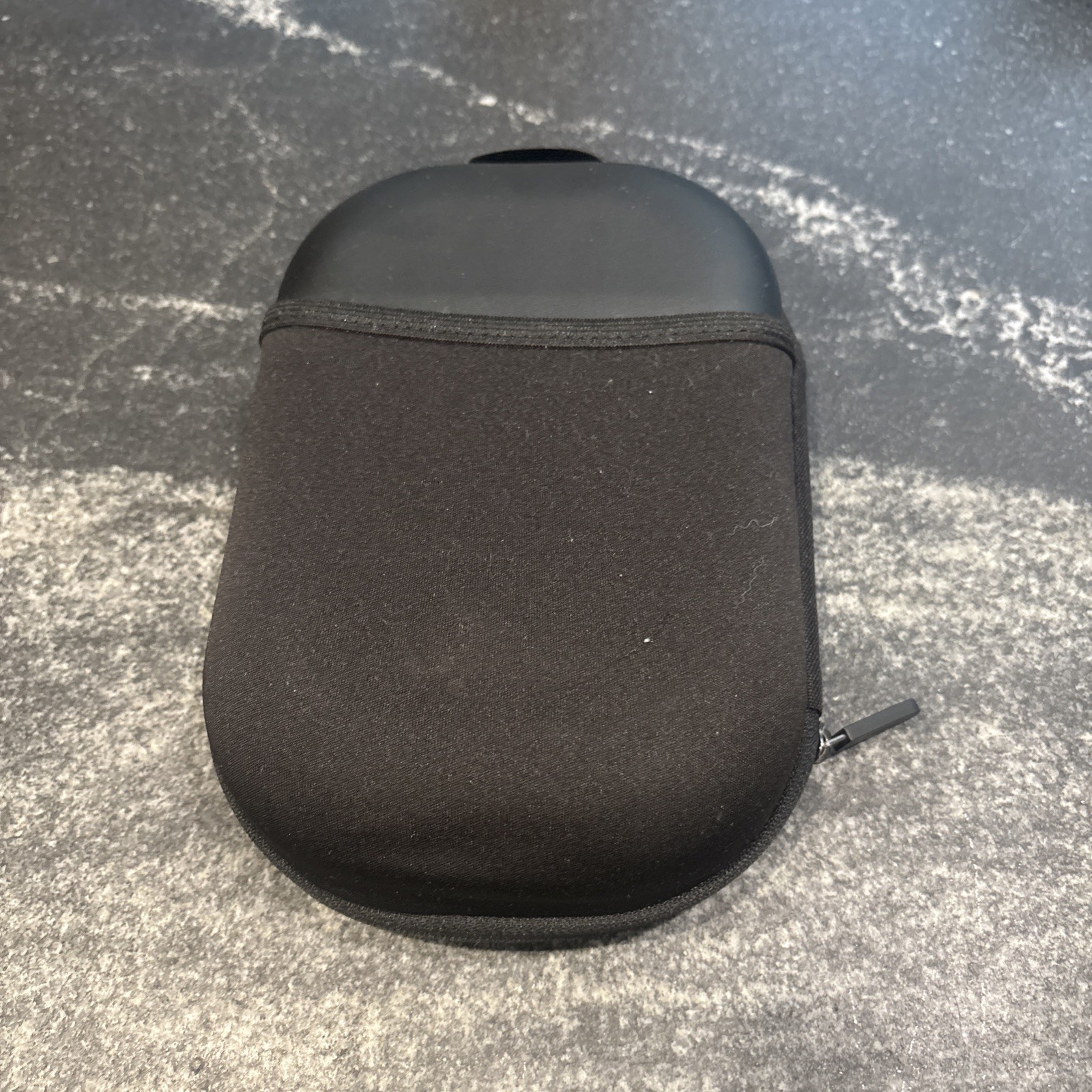 Bose QuietComfort Noise Cancelling Headphones Replacement Case. Read