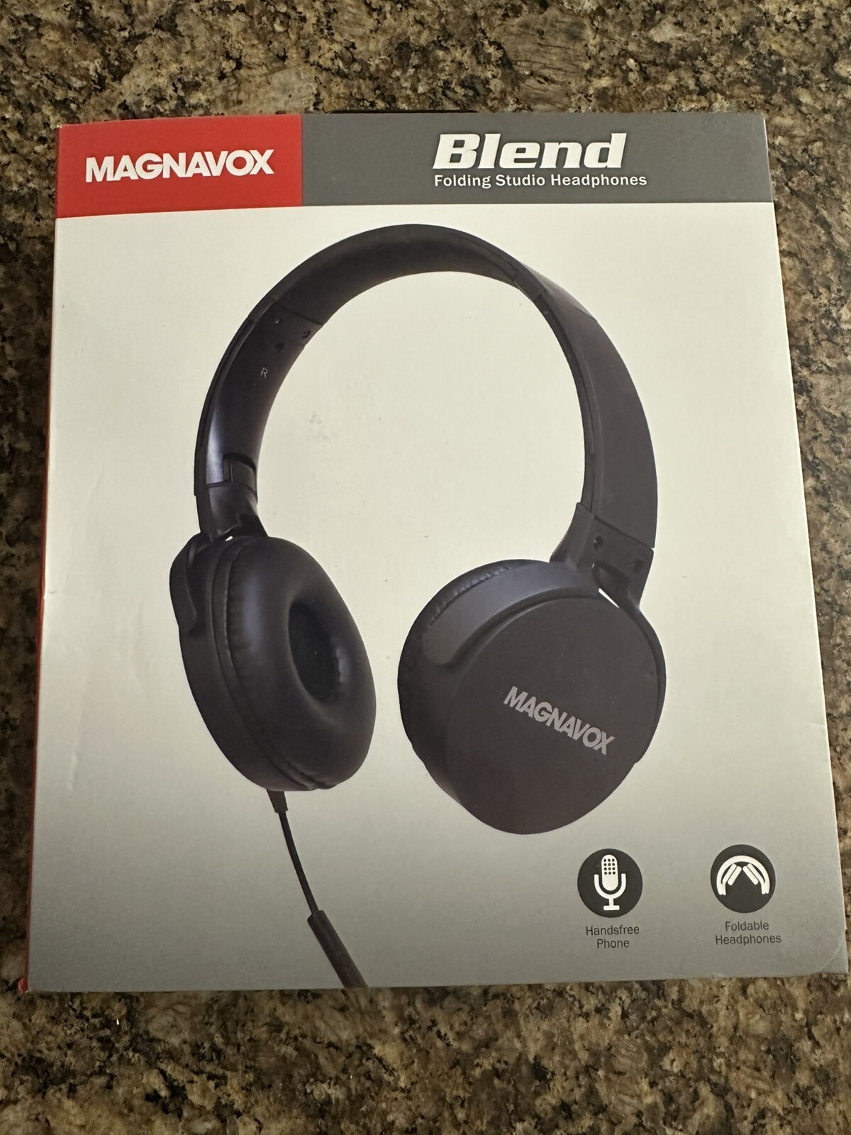 Magnavox MHP5026m Blend Folding Studio Headphones w/Microphone | Black | New
