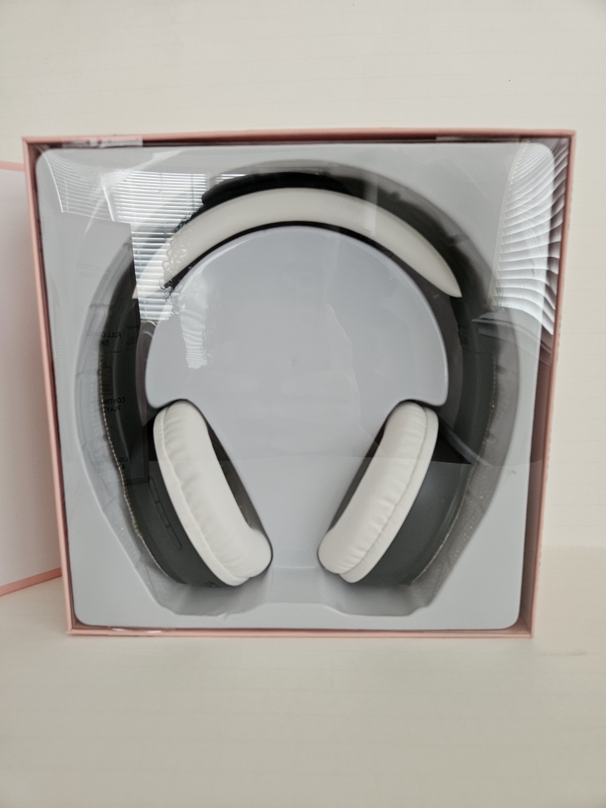 New Juicy Couture Wireless Headphones Rhinestone White Blck Bluetooth Electronic