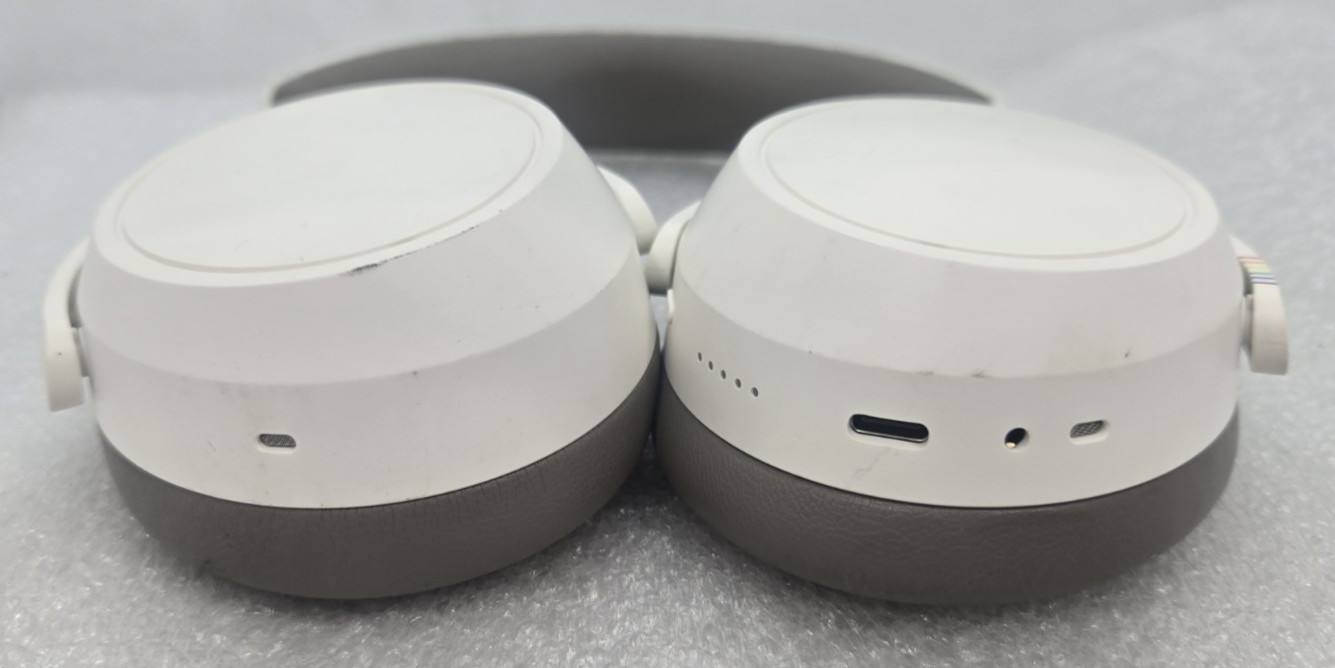 Sennheiser Momentum 4 Over-Ear Headphones White FOR PARTS FAST FREE SHIPPING b