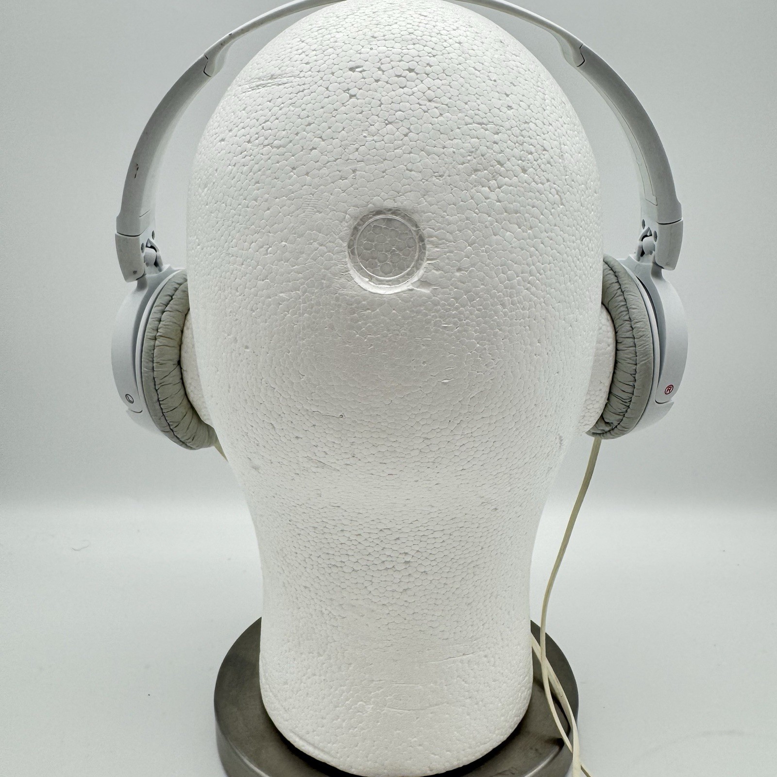 Sony MDR-ZX110 Ear-Pad (On the Ear) Headband Headphones – White