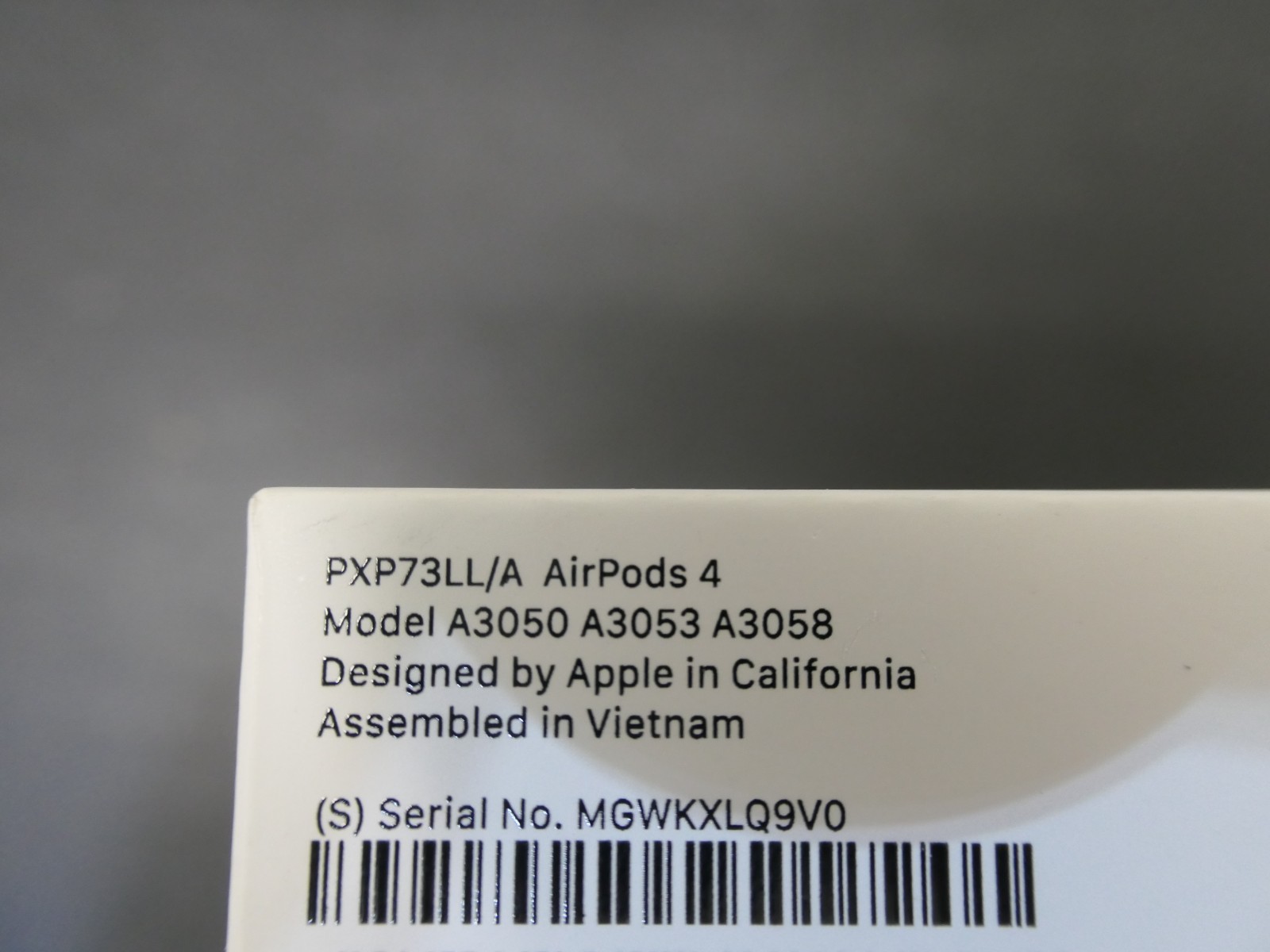 Apple Airpods 4 Wireless Charging USB-C Case, A3050 A3053 A3058 PXP73LL/A