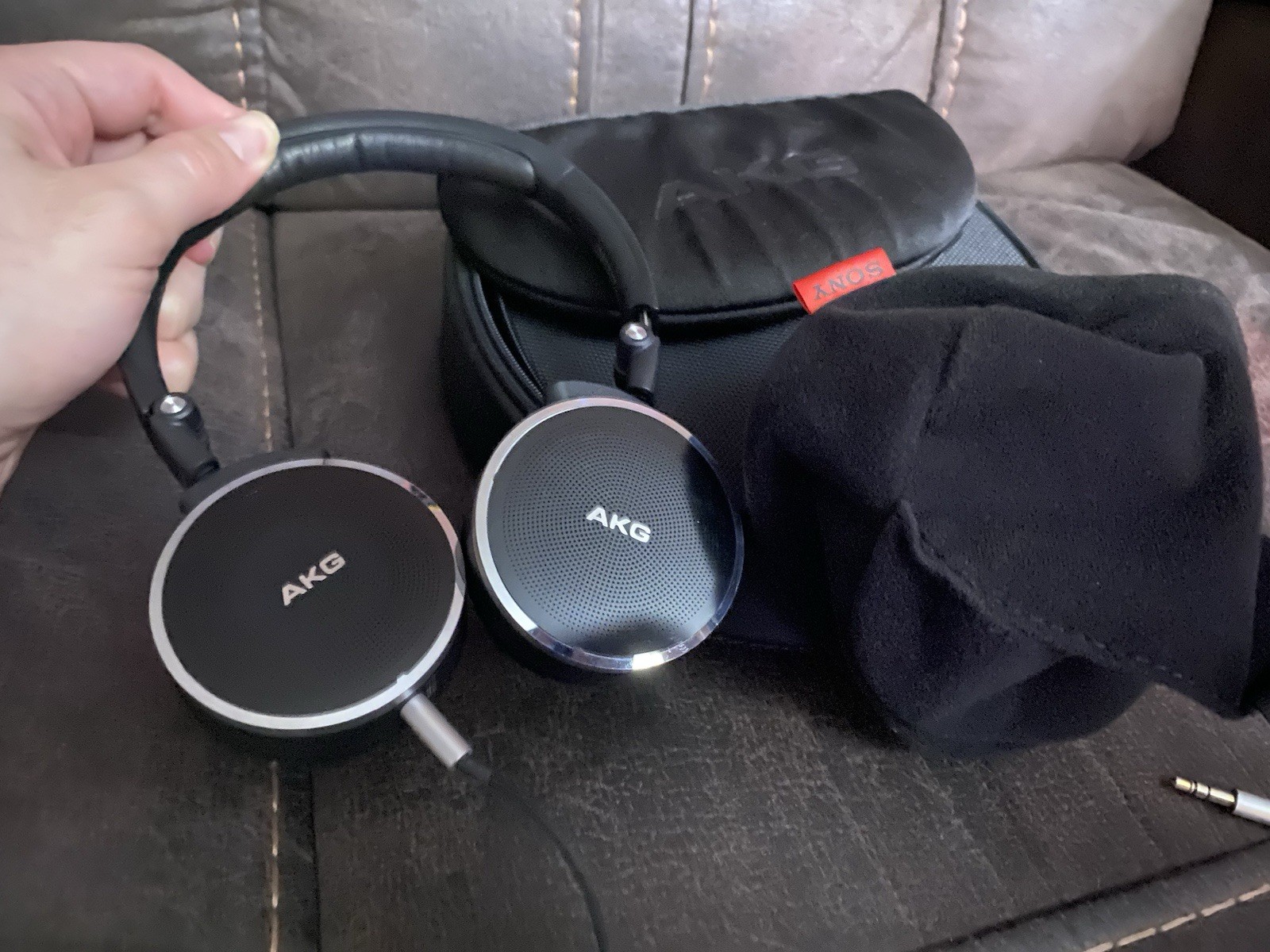 AKG K490NC High-Res Noise Cancelling Headphones With All Cables – Includes Bags