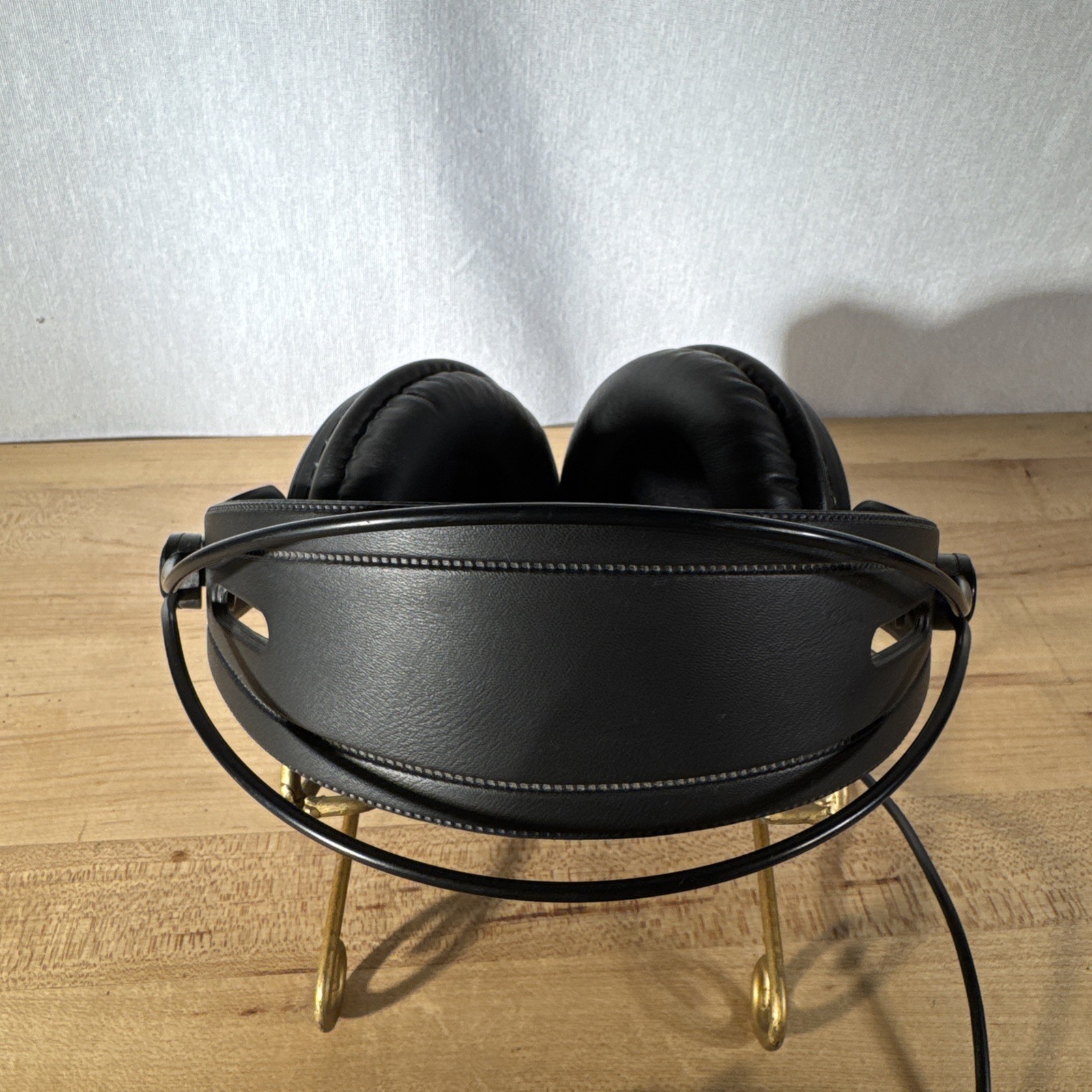 Monoprice Modern Retro Over Ear Headphones, Black, Lightly Used