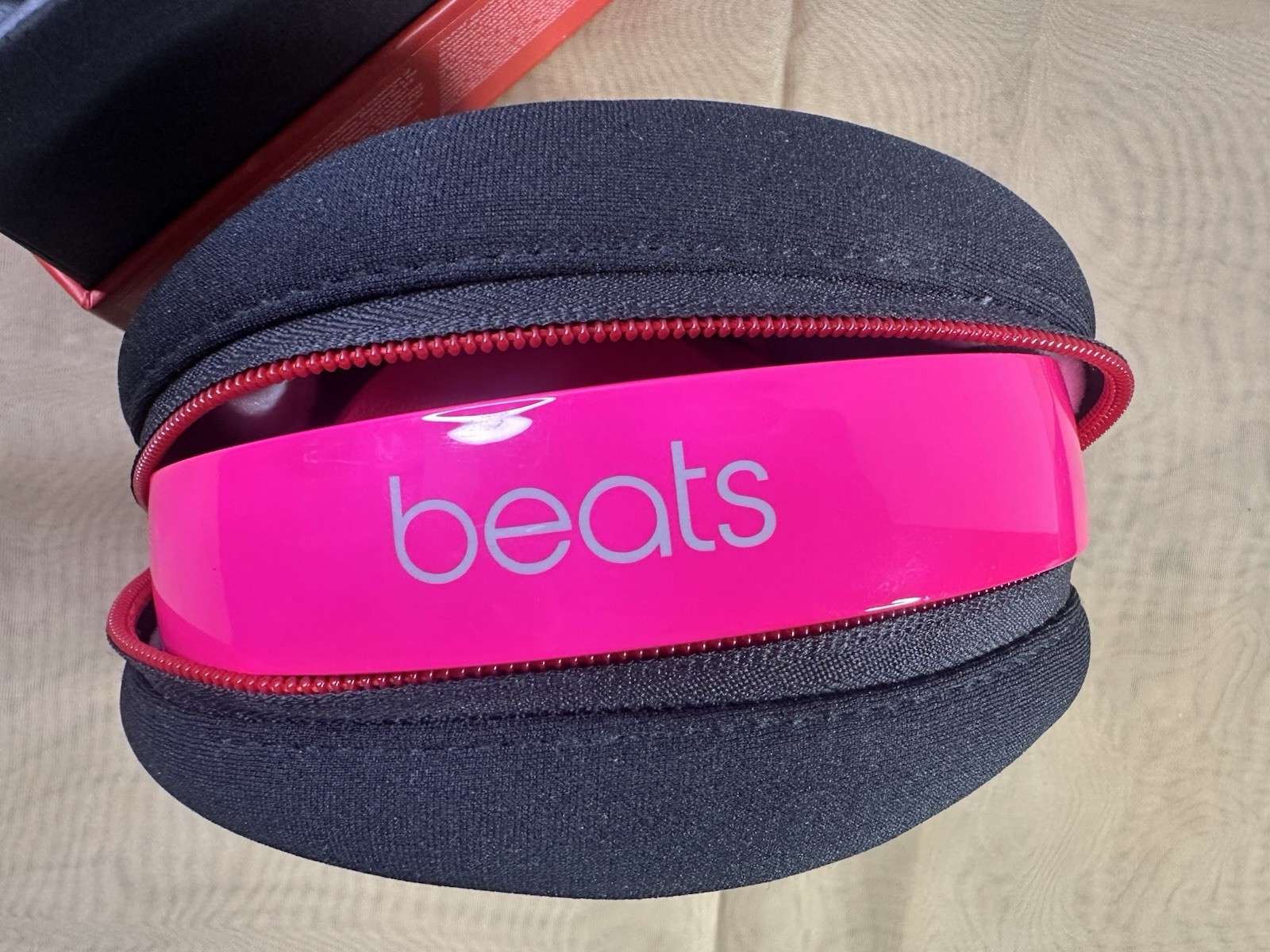Beats by Dr. Dre Solo 2 Wired On-Ear Headphones Model B0518 Pink Tested w/ Case