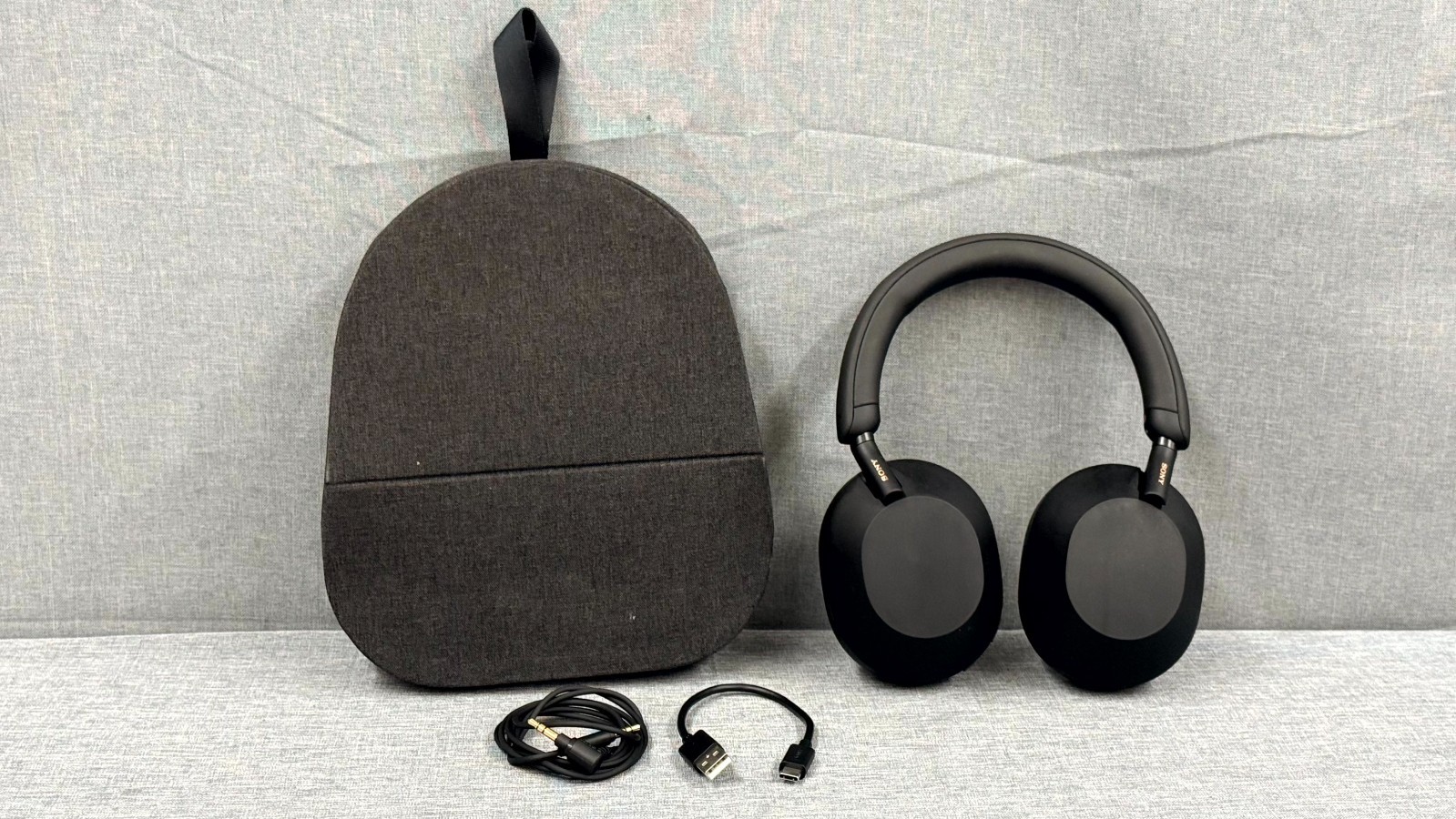 Sony WH-1000XM5 Wireless Noise Canceling Headphones YY2954 – Black