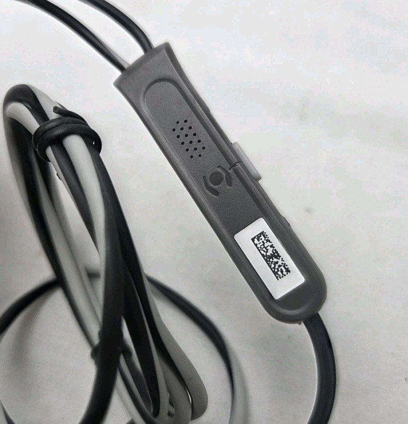 Bose QuietComfort QC20 Noise Cancelling Headphones Earphones w/Case
