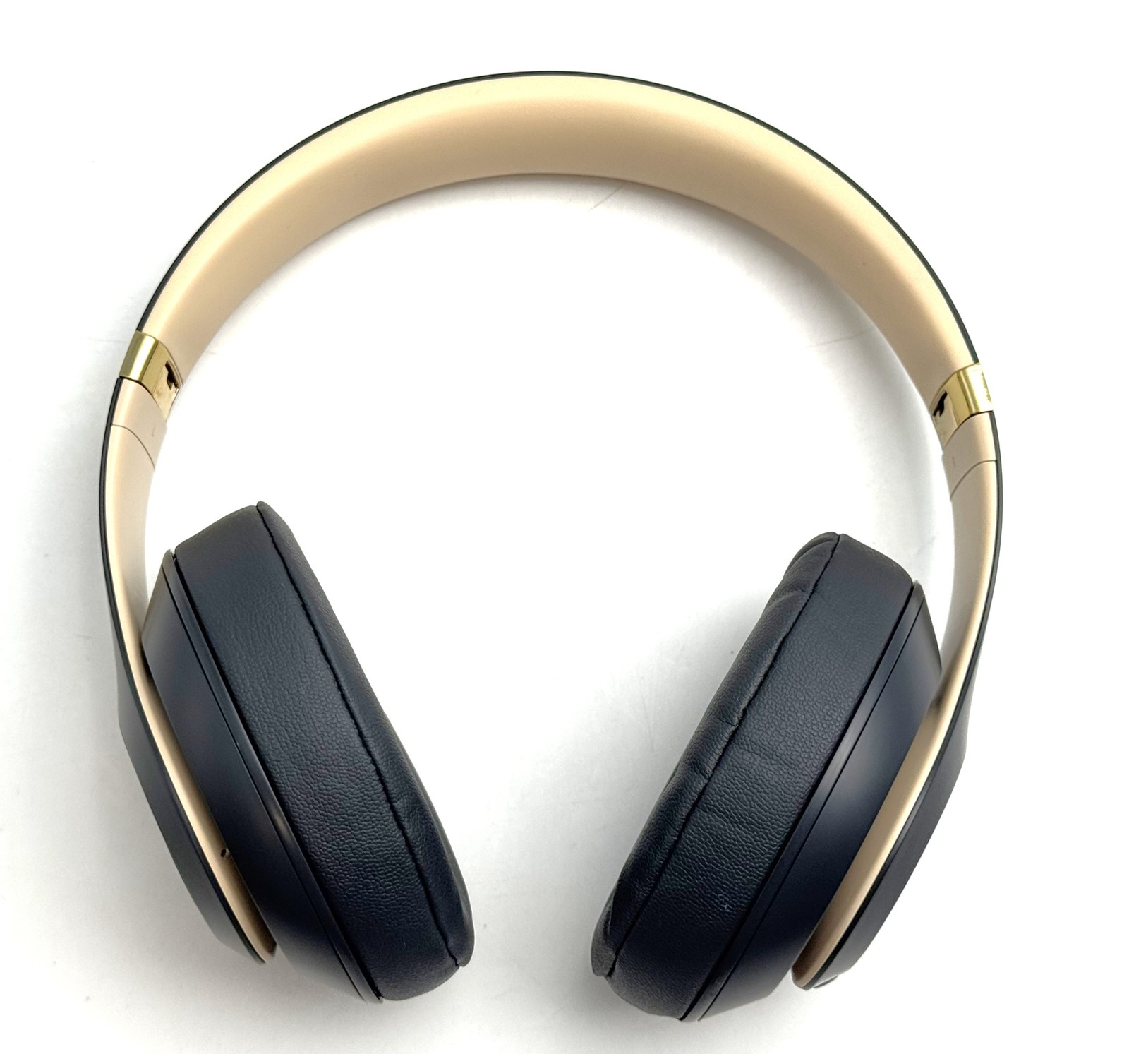 Beats Studio3 Headphones – Shadow Gray(2020) – MXJ92LL/A / NO CASE