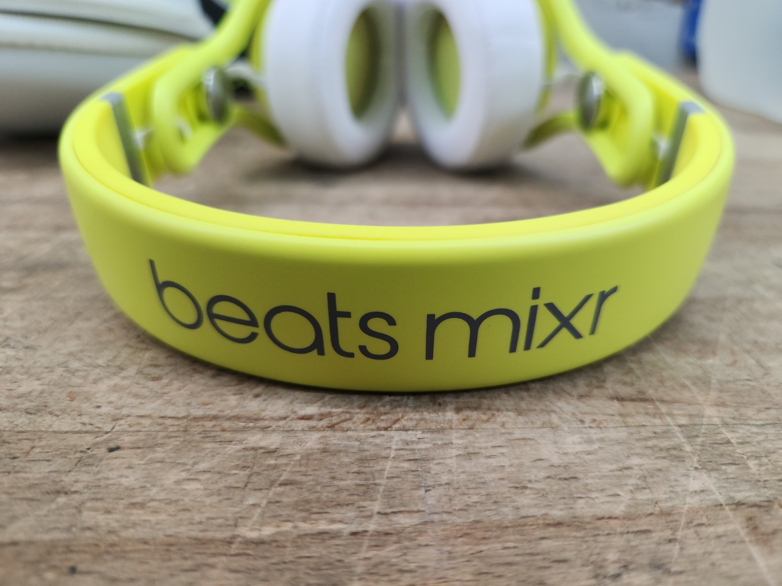 Beats Mixr Mixer Wired Headphones Neon Green Limited Edition David Guetta Rare