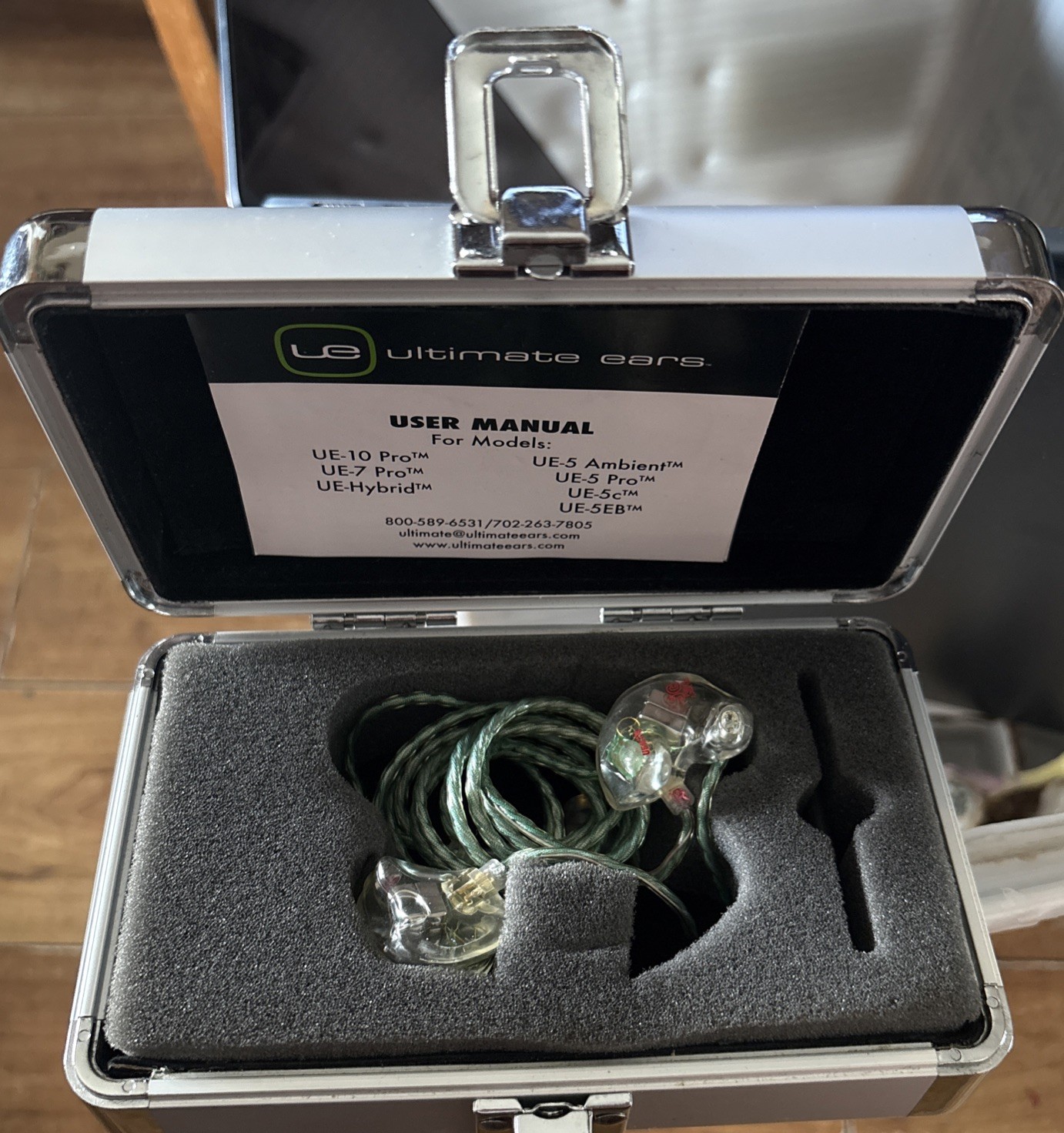 Ultimate Ears UE 10 PRO CIEM Custom Wired Monitors Earphones Clear