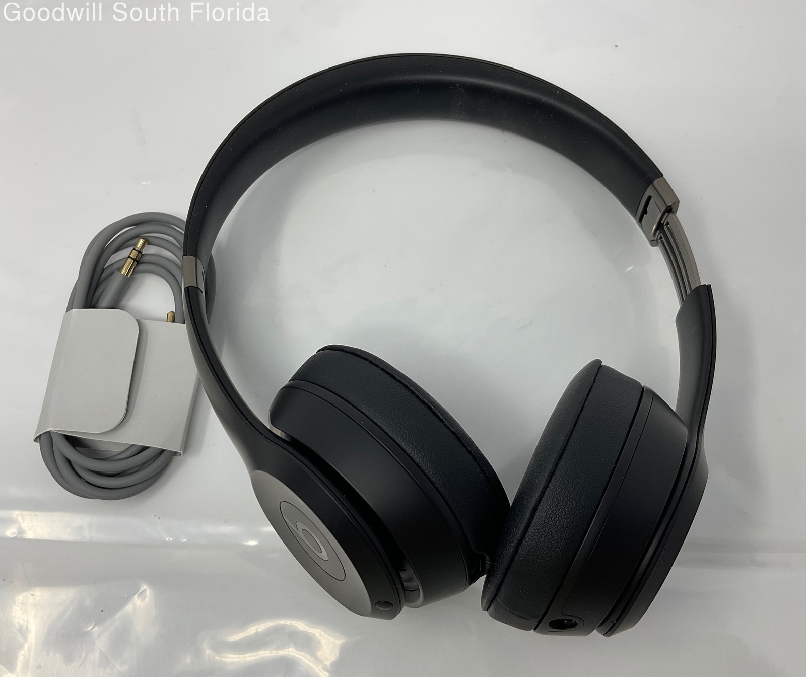 Beats By Dr. Dre Solo 4 Black Wireless On-The-Ear Headphones With Case NCL