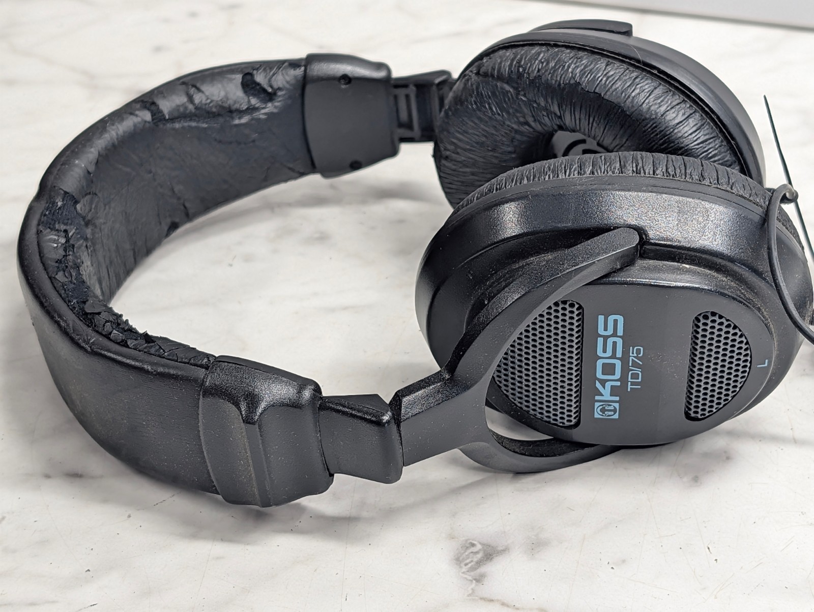 Koss TD/75 Stereo Headphones Over Ear Wired 3.5mm w/ Volume Control Black