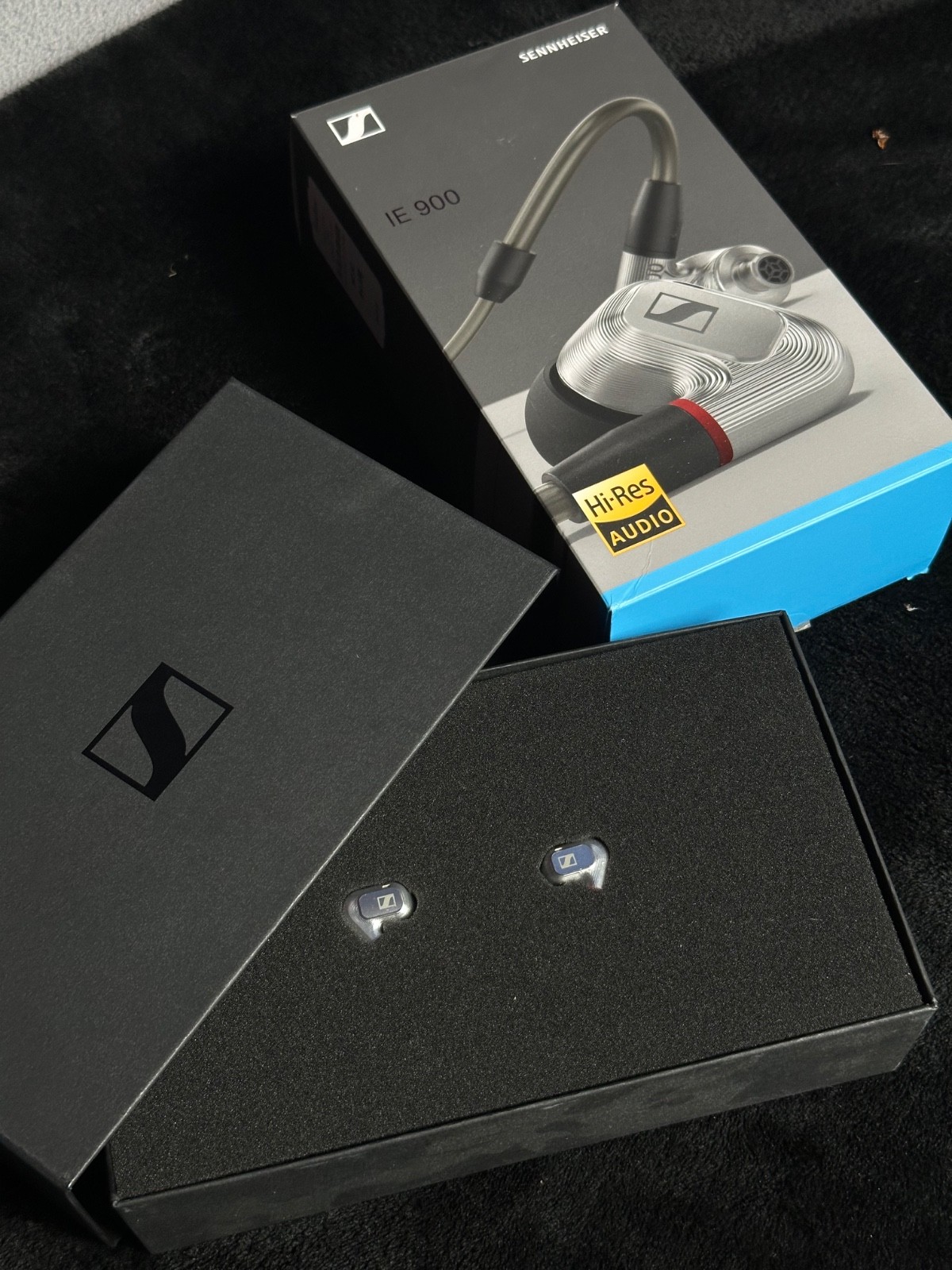 Sennheiser IE 900 Audiophile in-Ear Monitors – TrueResponse Transducers with X3R