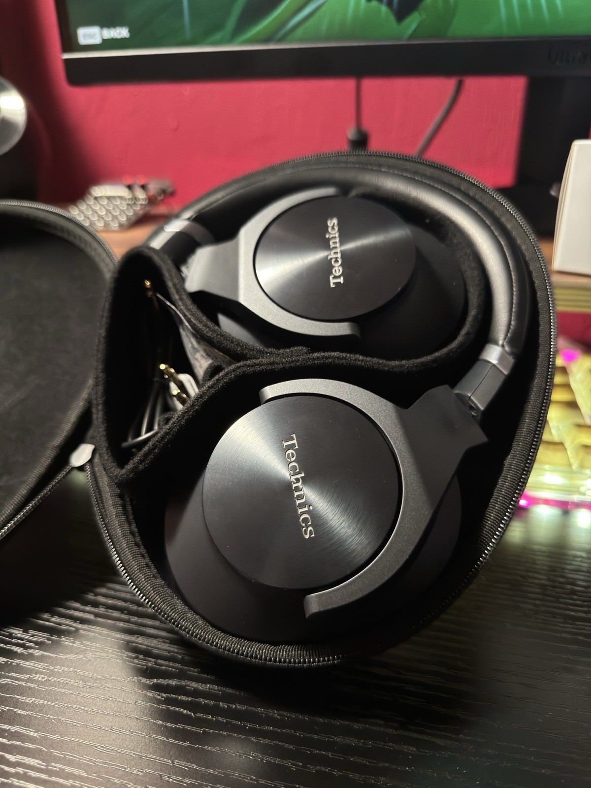 Technics EAH-A800 Wireless Noise Cancelling Headphones – Black