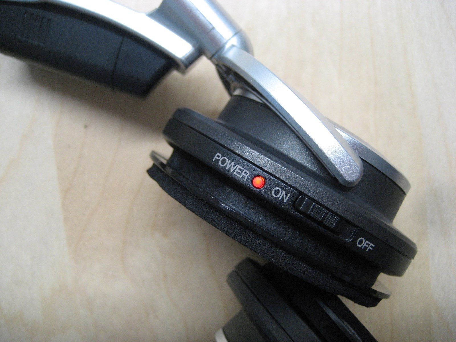 Sony MDR-NC6 Noise Canceling Headphones